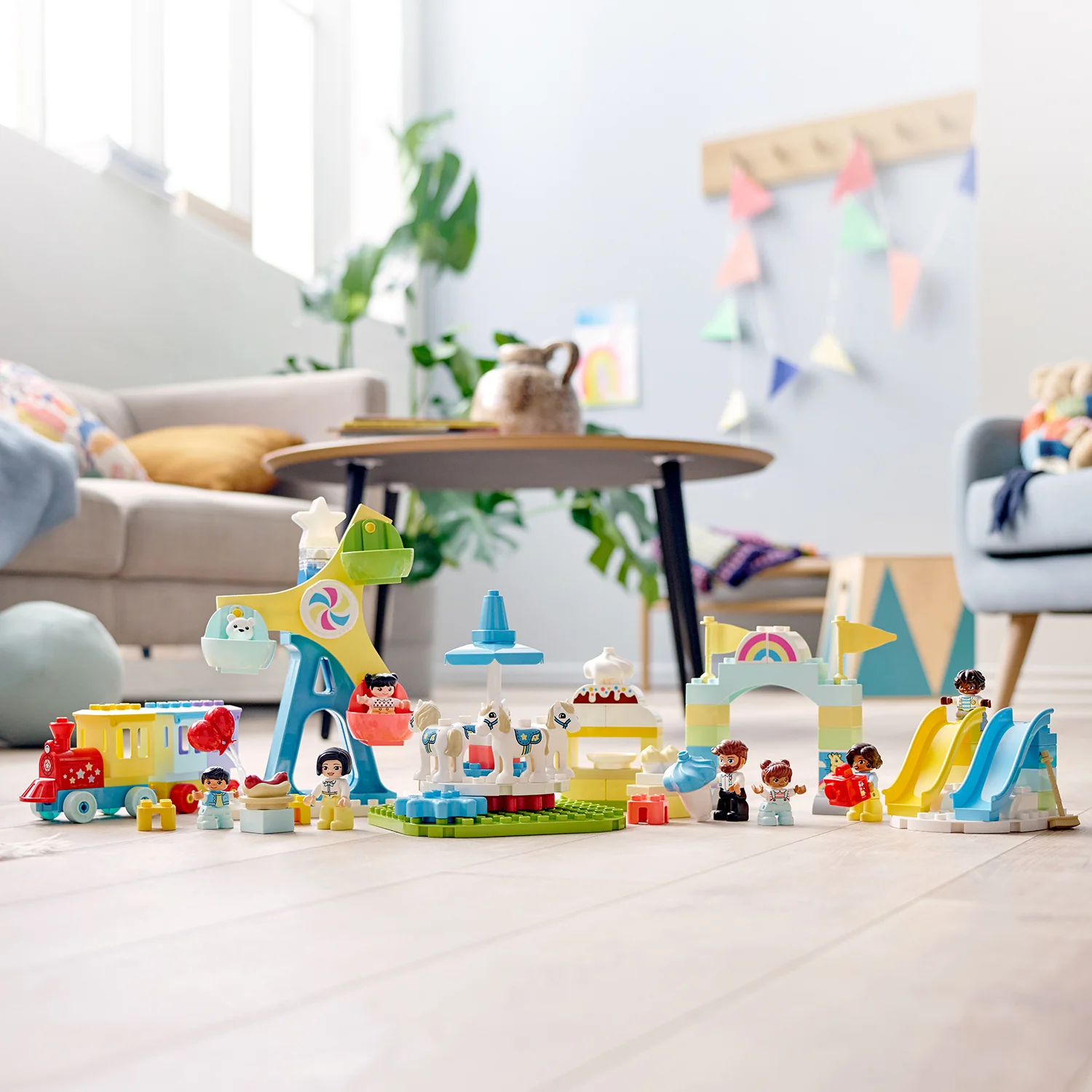 LEGO® DUPLO™ Amusement Park - Image 5