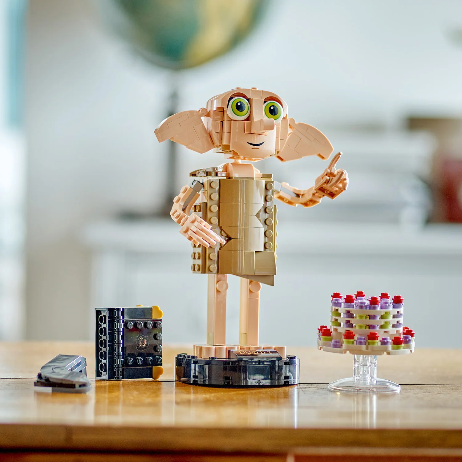 LEGO® Harry Potter™ Dobby™ the House-Elf - Image 3