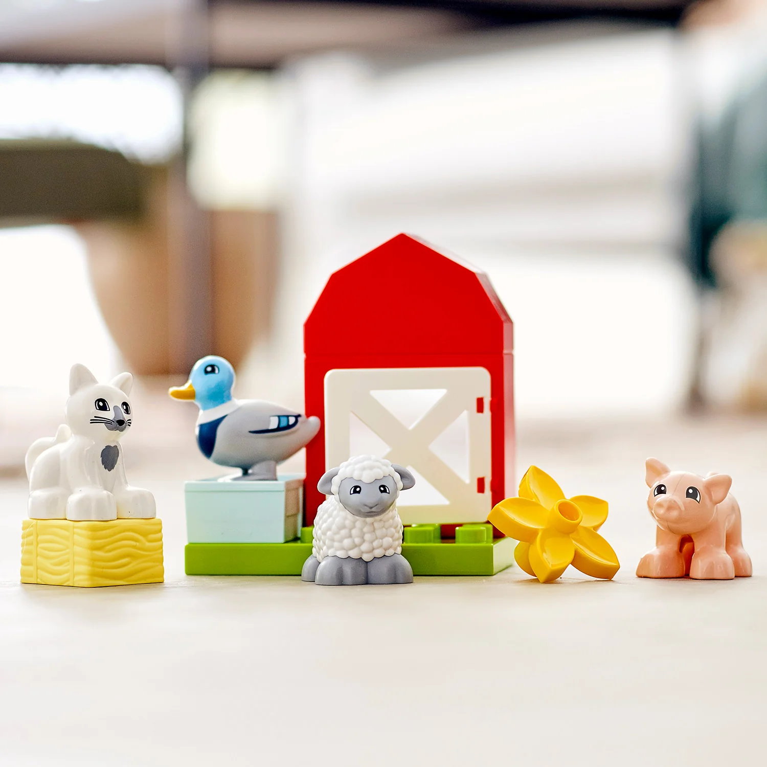 LEGO® DUPLO™ Farm Animal Care - Image 7