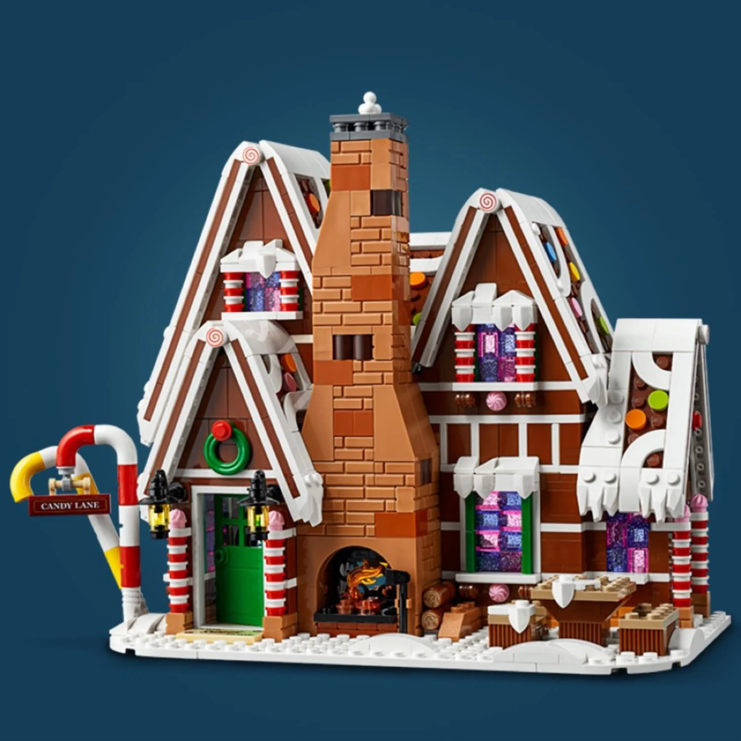LEGO® Gingerbread House - Image 4