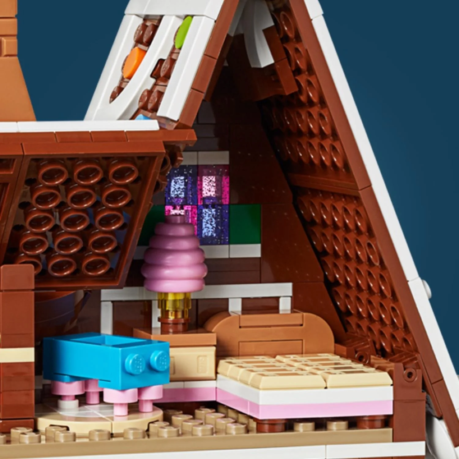 LEGO® Gingerbread House - Image 6