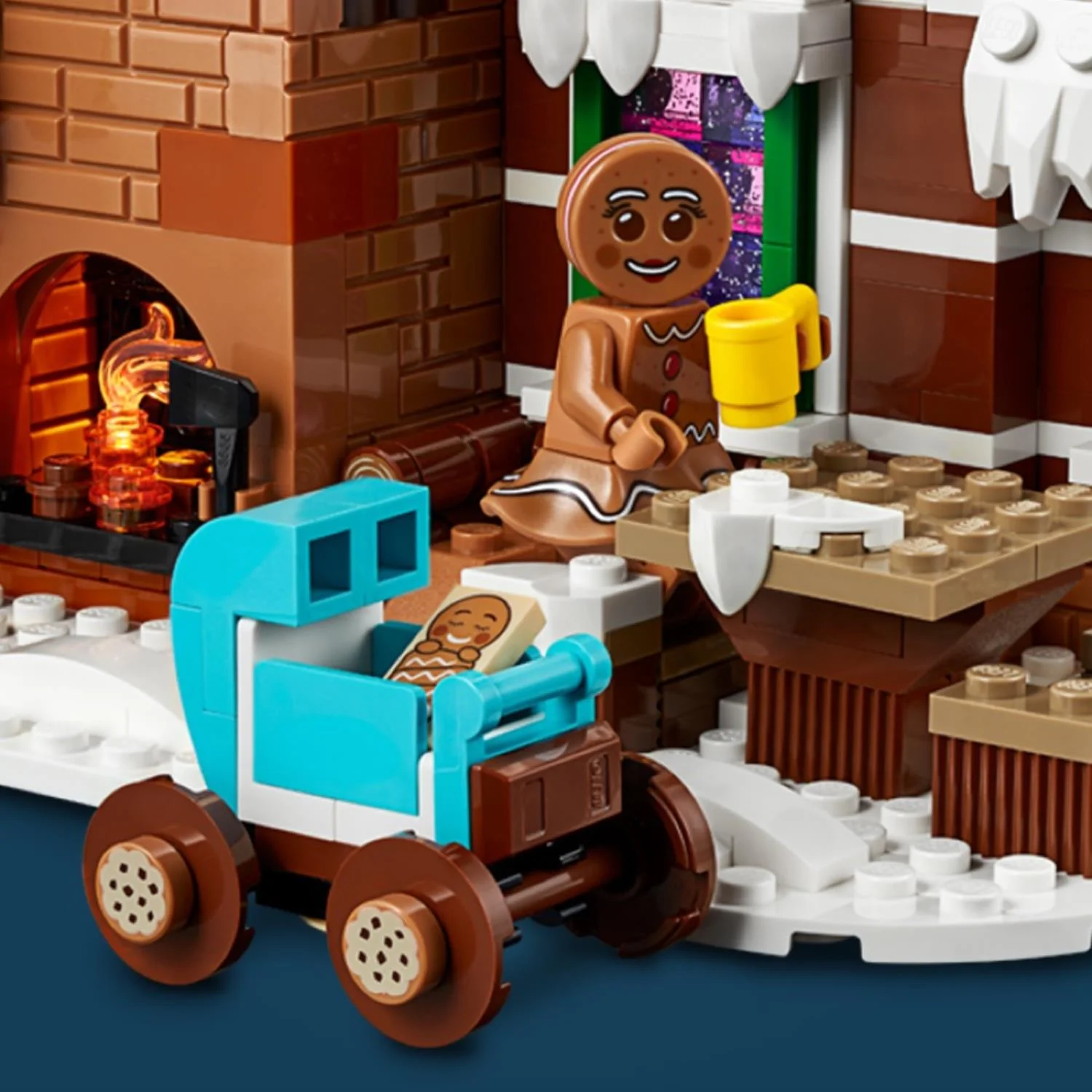 LEGO® Gingerbread House - Image 7