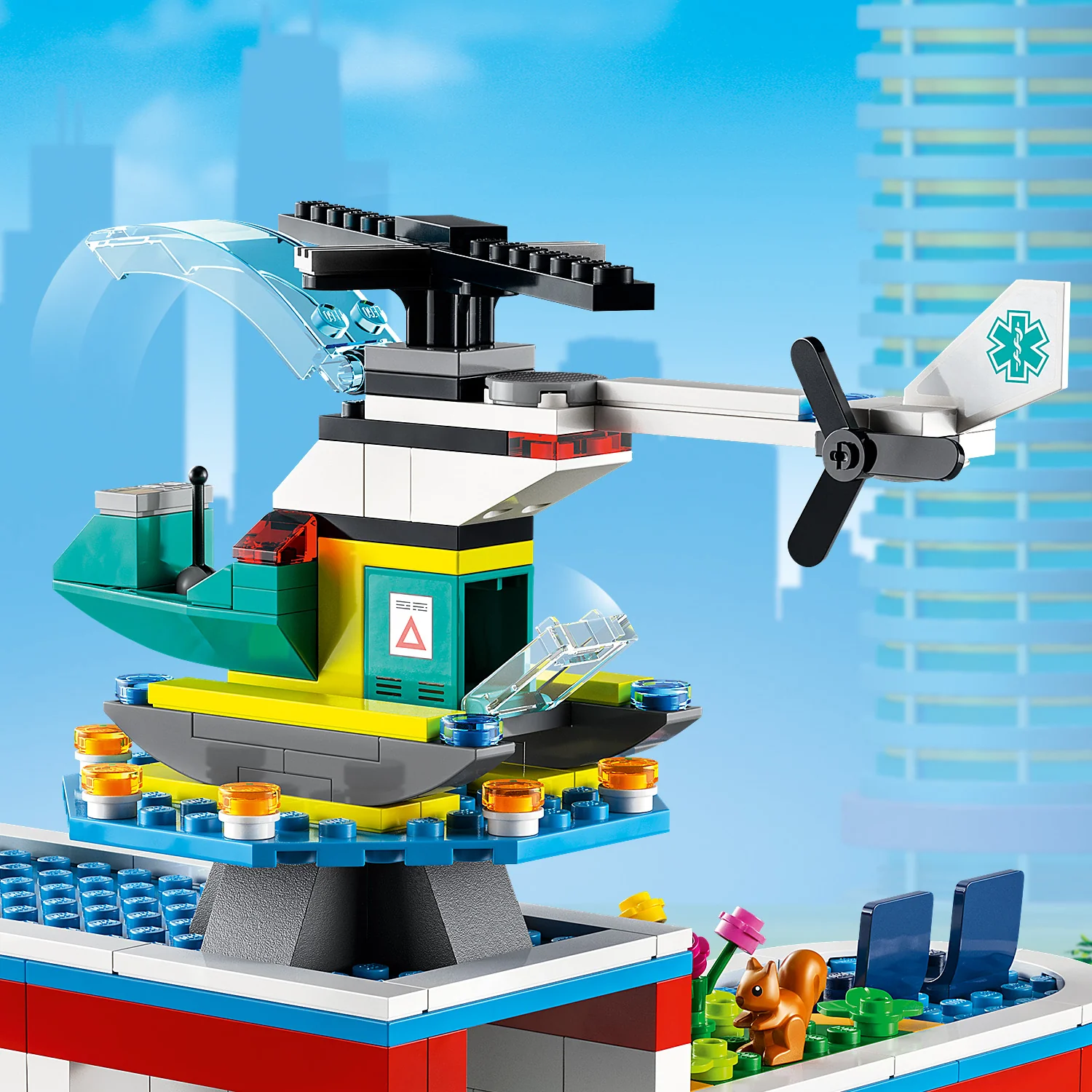 LEGO® City Hospital - Image 10