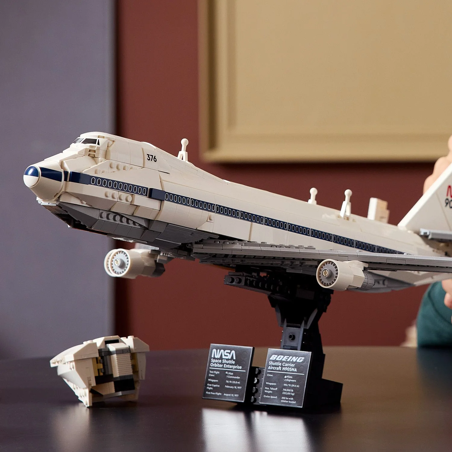 LEGO® Icons Shuttle Carrier Aircraft - Image 9