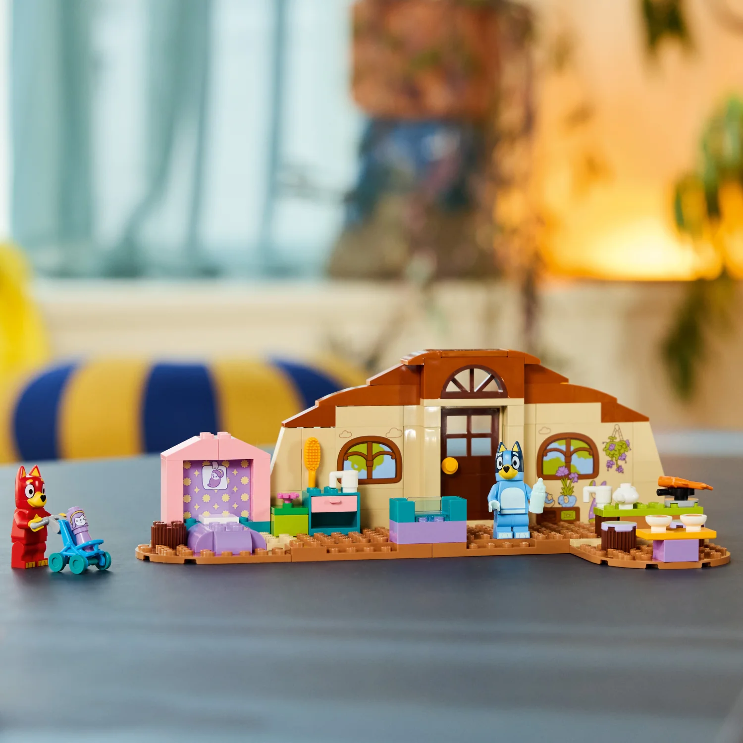 LEGO® Bluey School with Rusty and Bluey - Image 5