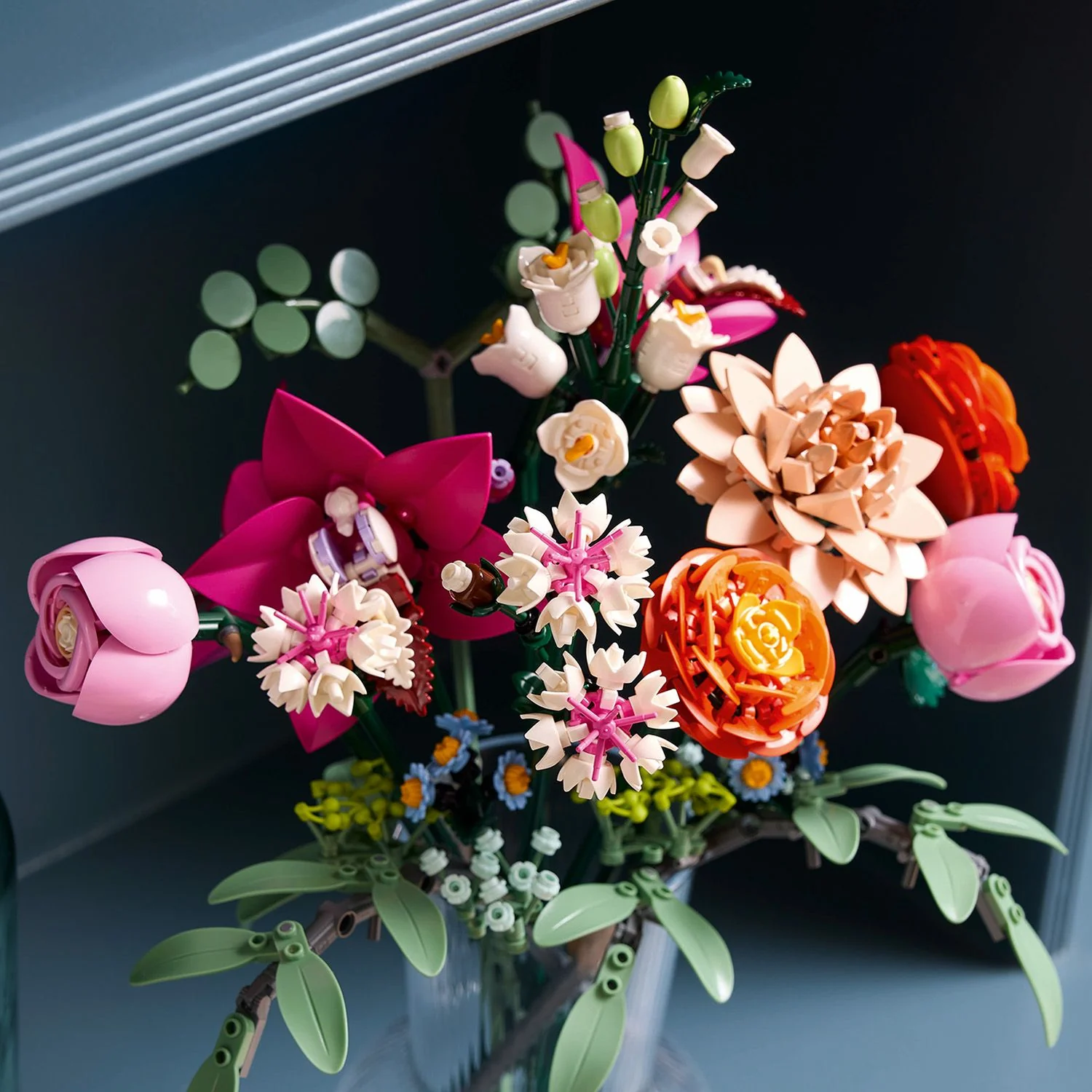 LEGO® Botanicals Pretty Pink Flower Bouquet - Image 10