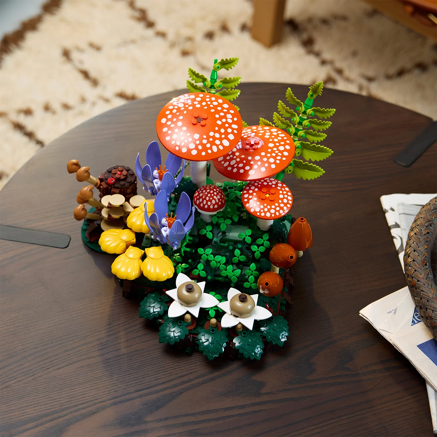 LEGO® Botanicals Woodland Mushrooms - Image 4