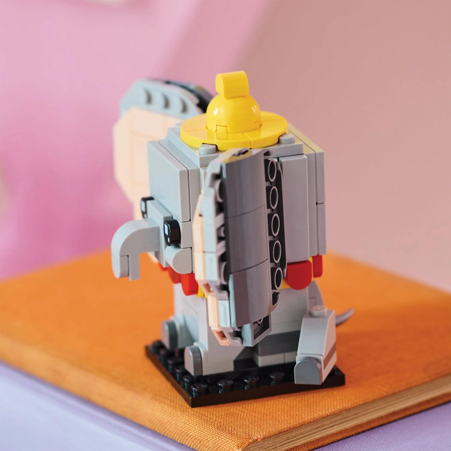 LEGO® BrickHeadz™ Dumbo - Image 4