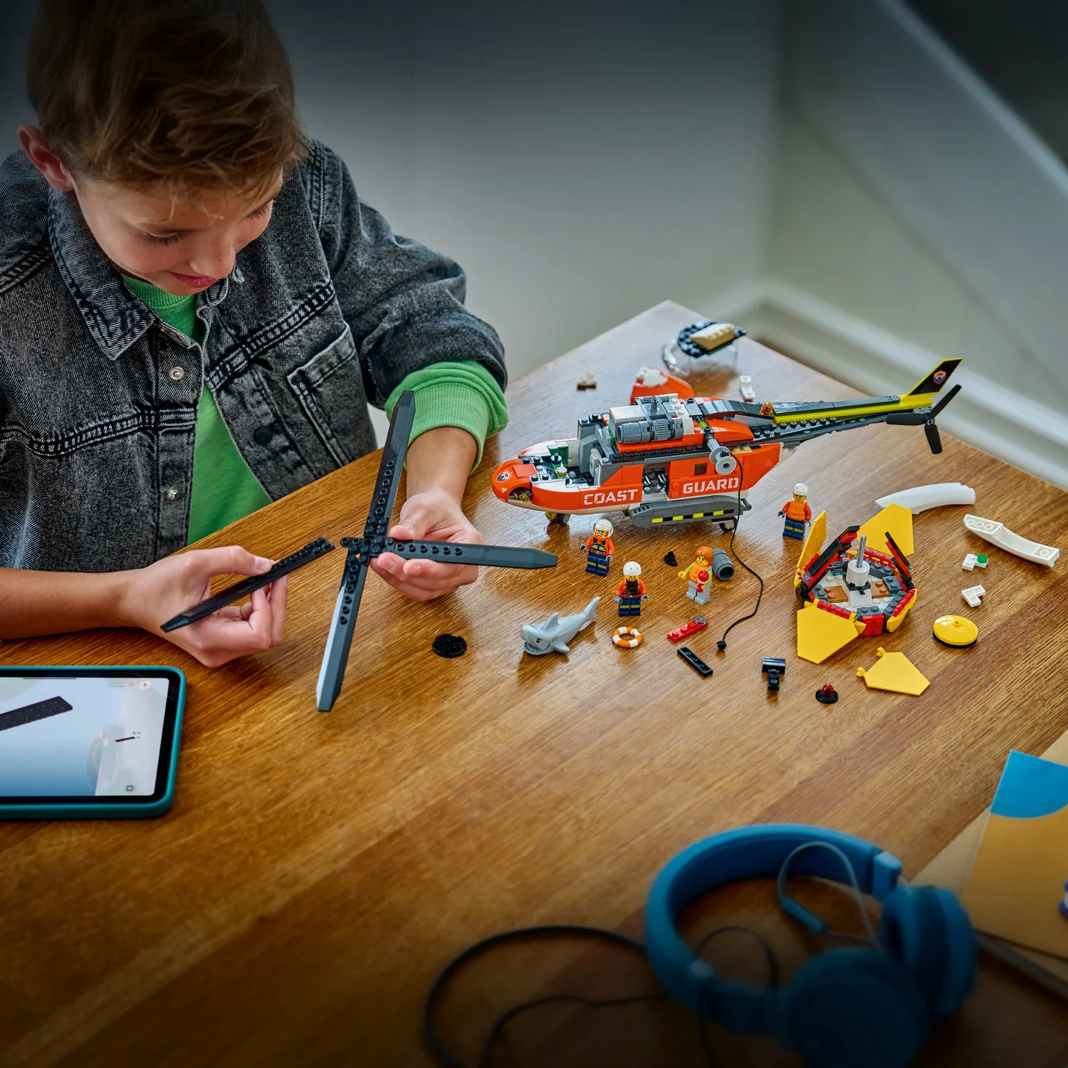 LEGO® City Coast Guard Helicopter - Image 4