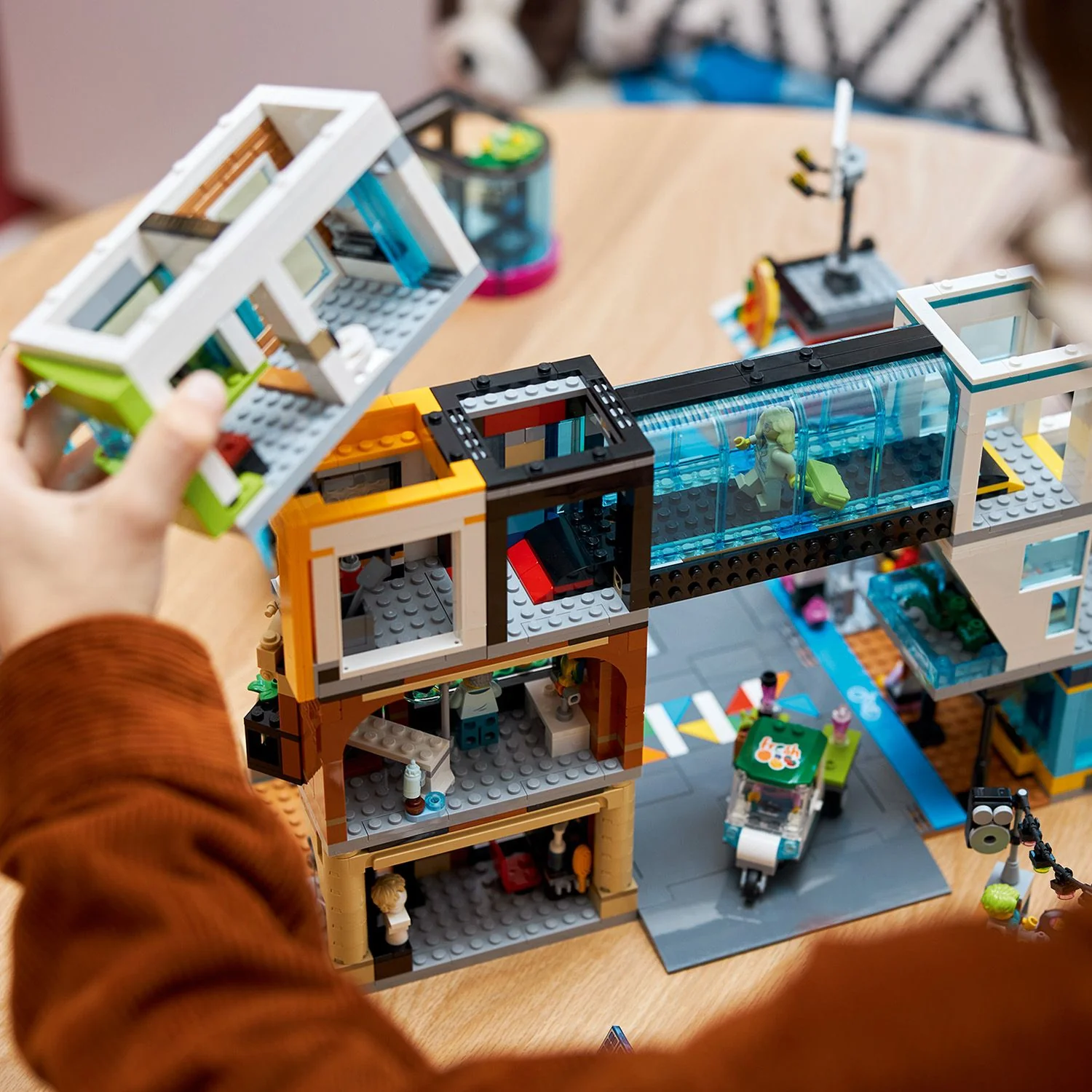 LEGO® City Downtown - Image 6