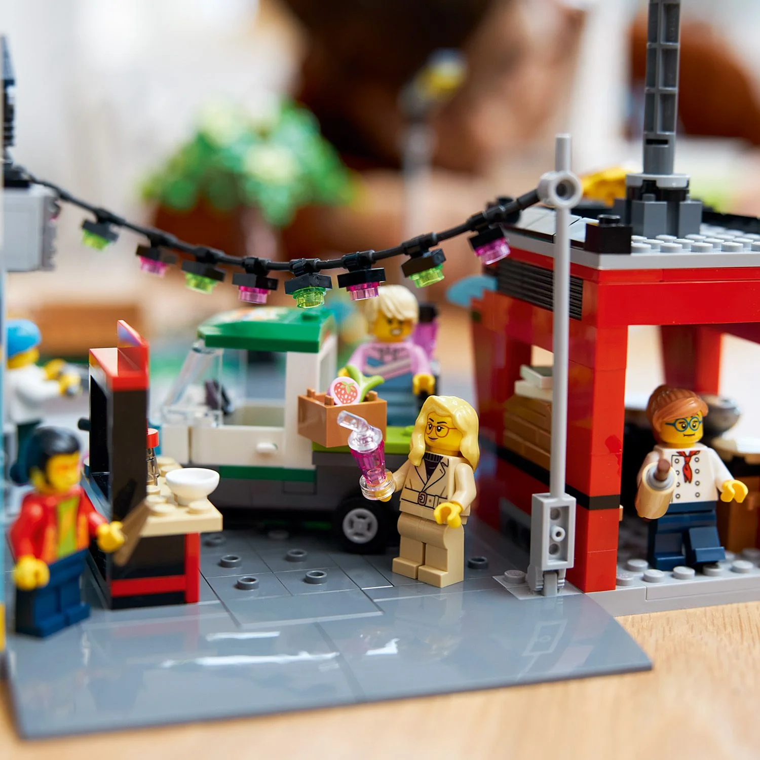 LEGO® City Downtown - Image 7