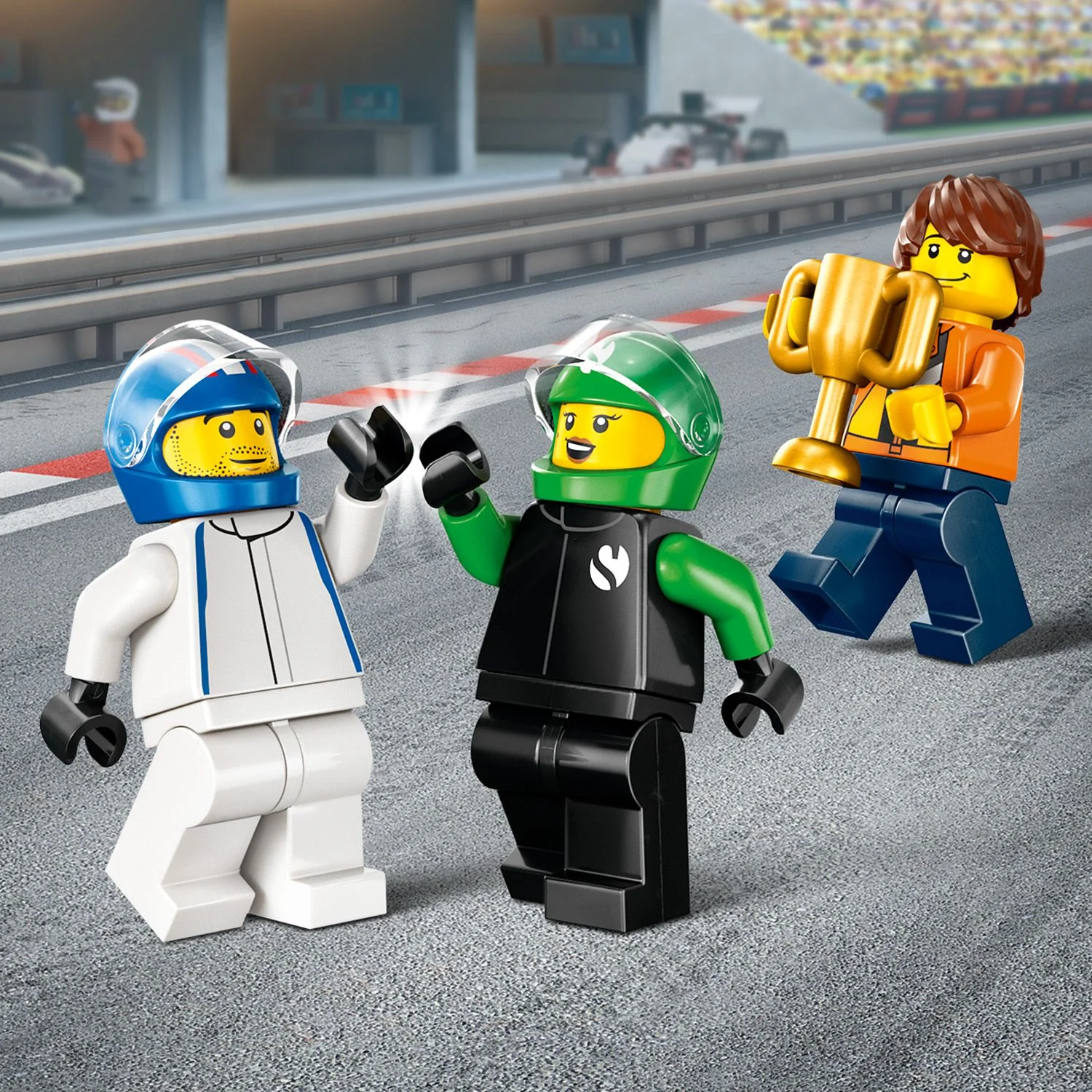 LEGO® City F1® Grid with VCARB & Sauber Race Cars - Image 8