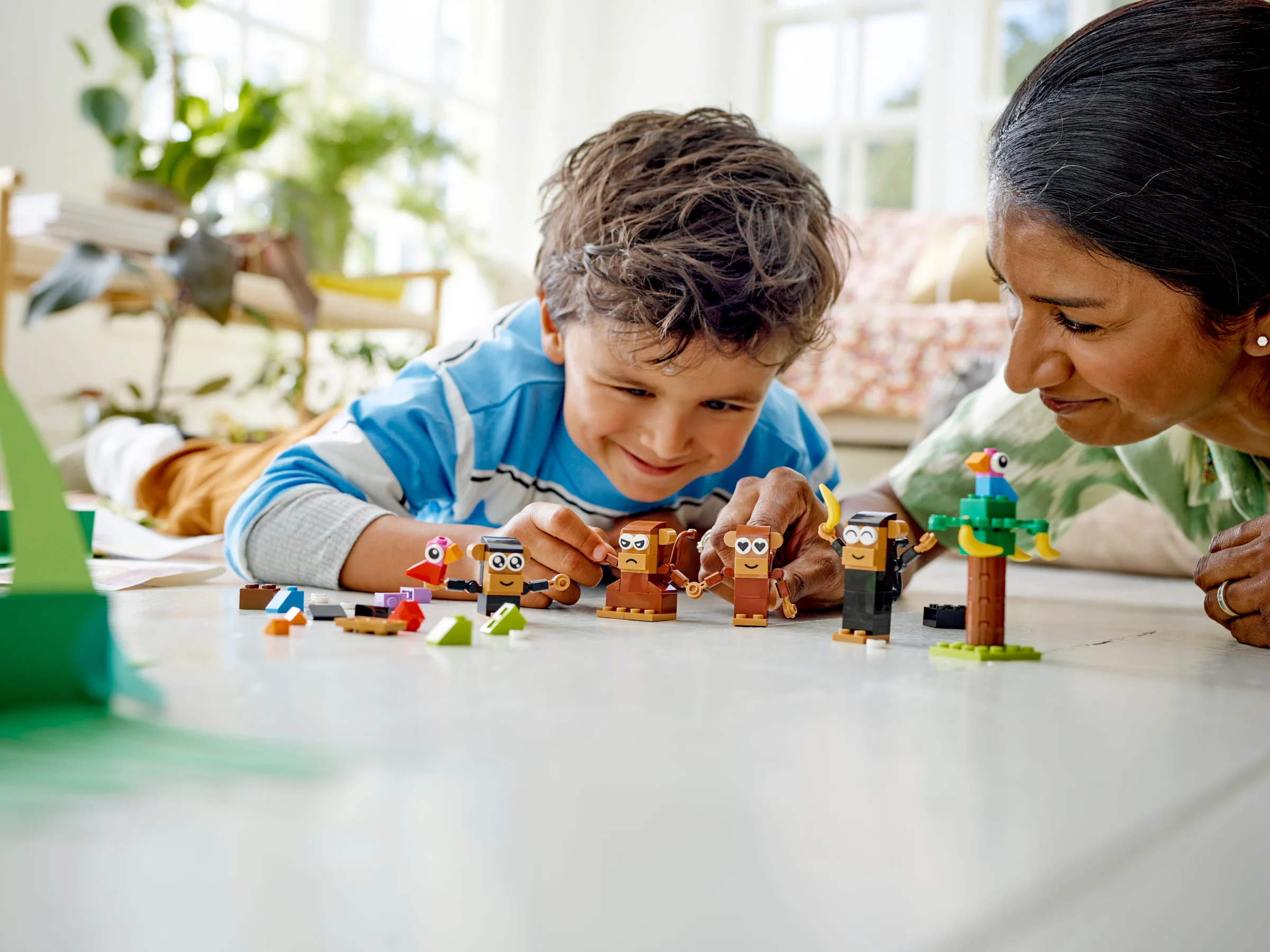 LEGO® Classic Creative Monkey Fun - Image 3