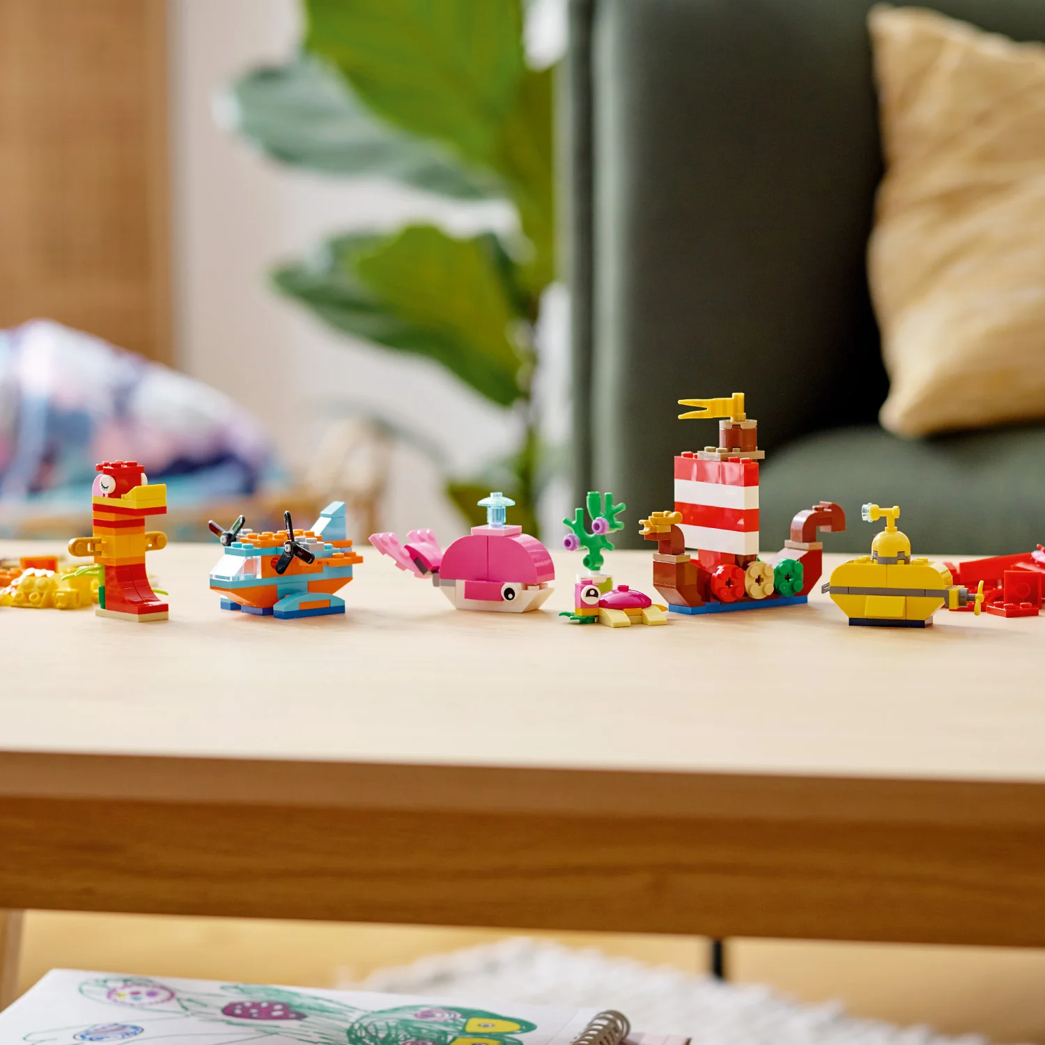 LEGO® Classic Creative Ocean Fun - Image 8