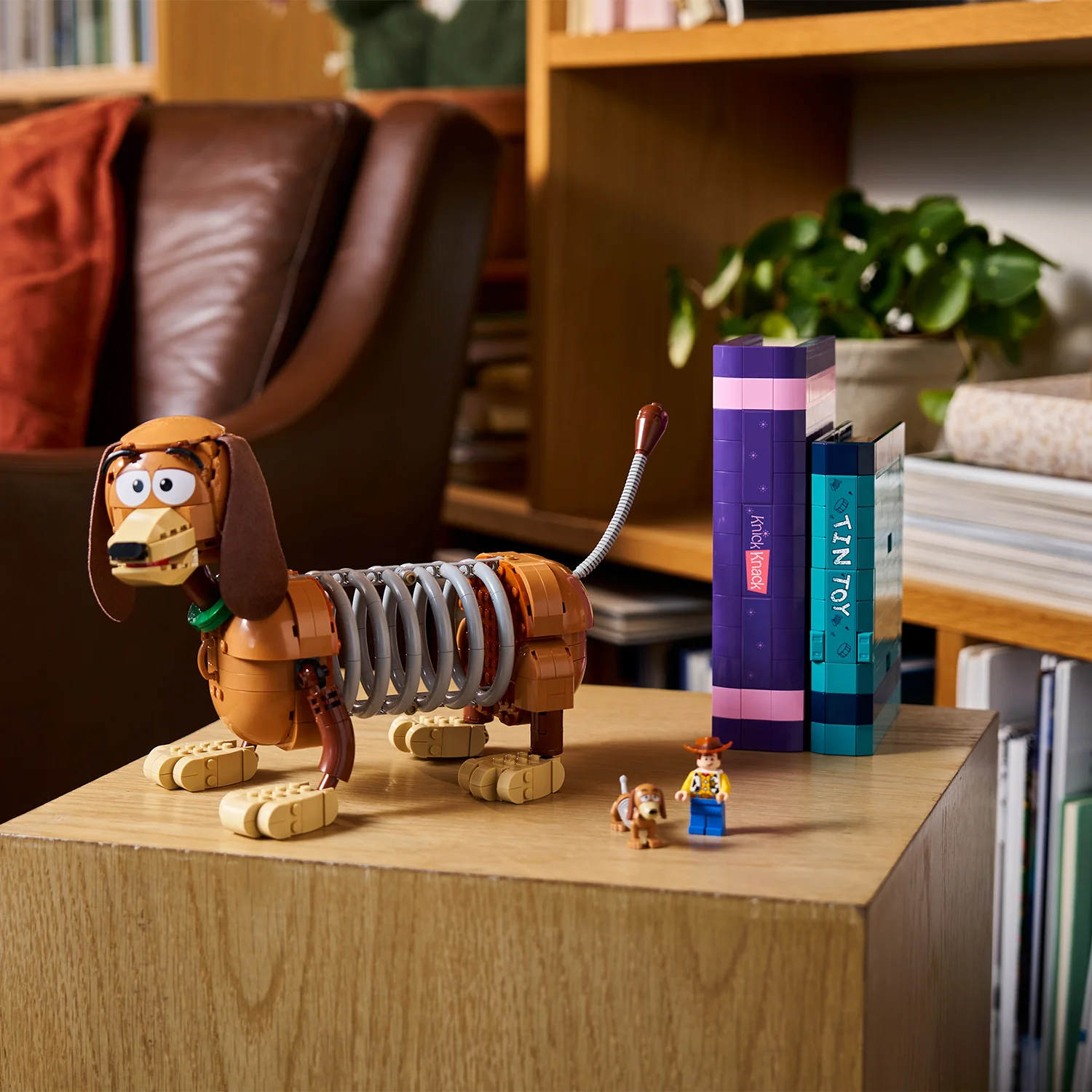 LEGO® | Disney and Pixar Toy Story Slinky Dog Bookends - Image 5