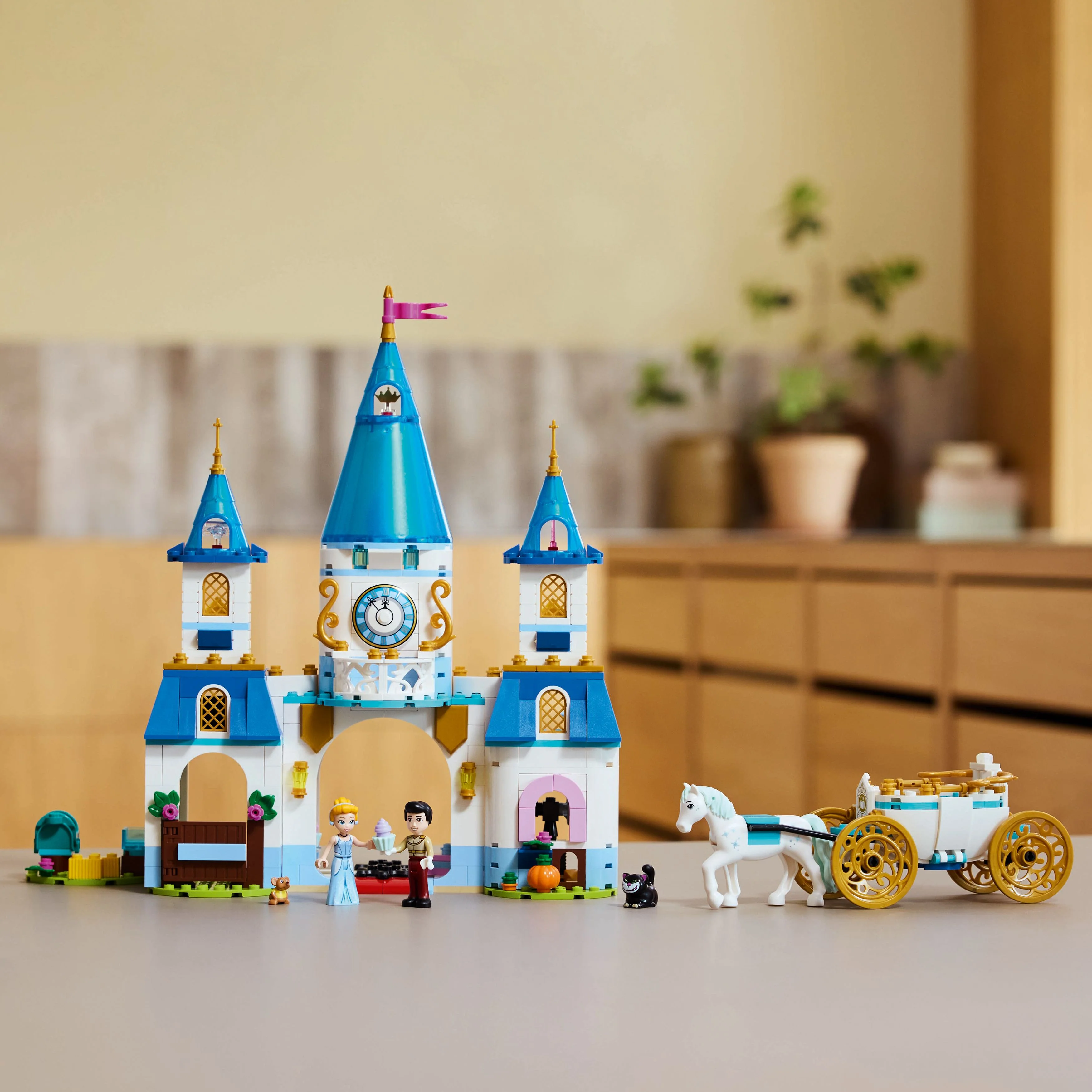 LEGO® | Disney Cinderella’s Castle & Horse Carriage - Image 5