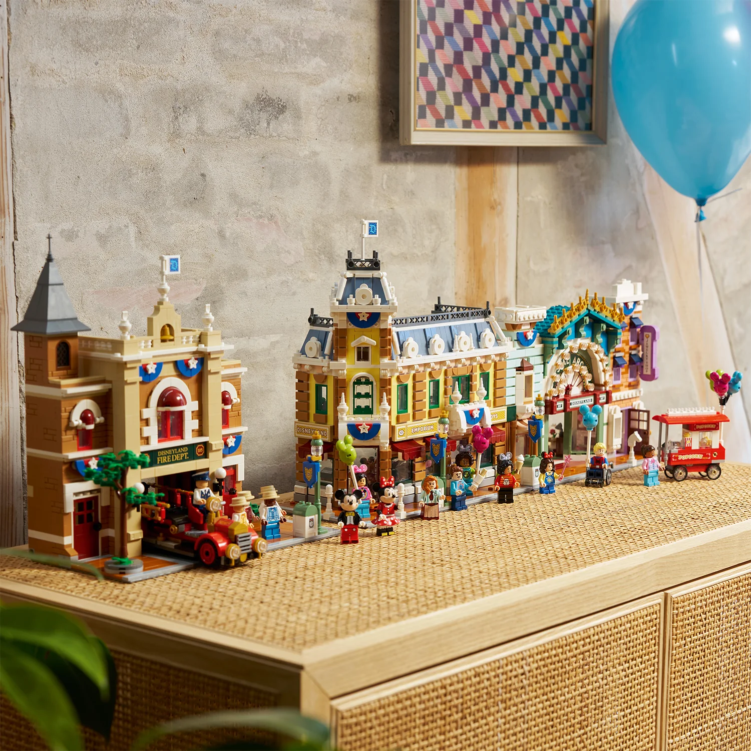 LEGO® | Disney Main Street, U.S.A. - Image 4