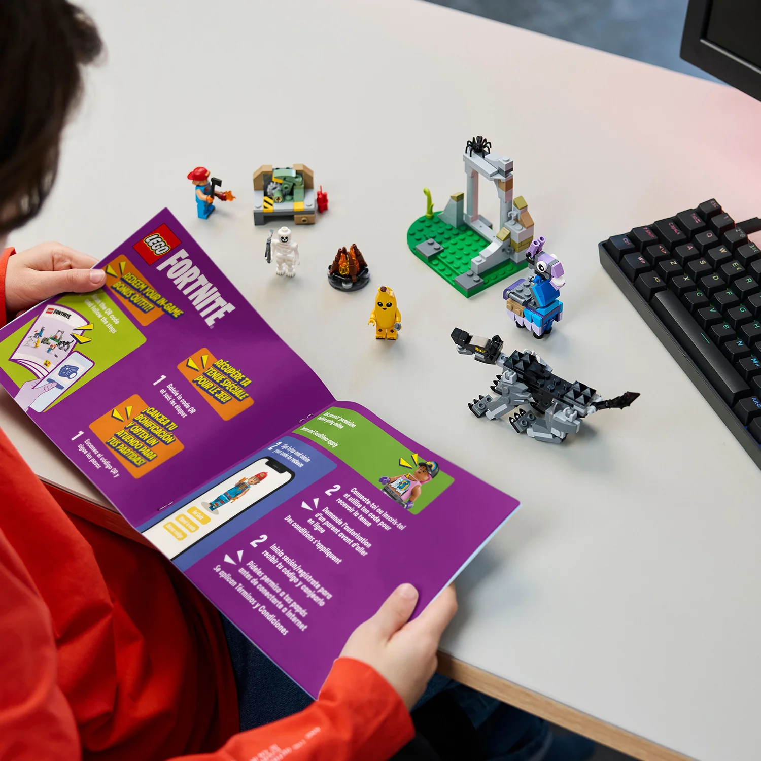 LEGO® Fortnite® Peely & Sparkplug’s Camp - Image 6