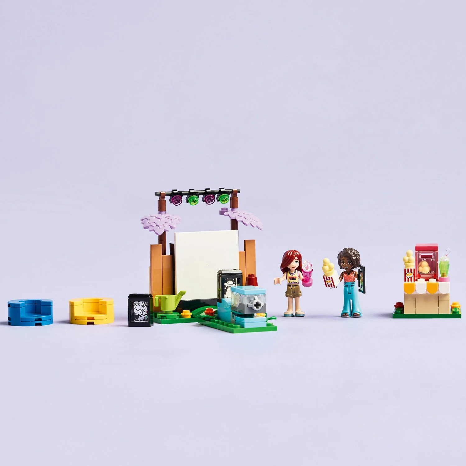 LEGO® Friends™ Friendship Movie Night - Image 5