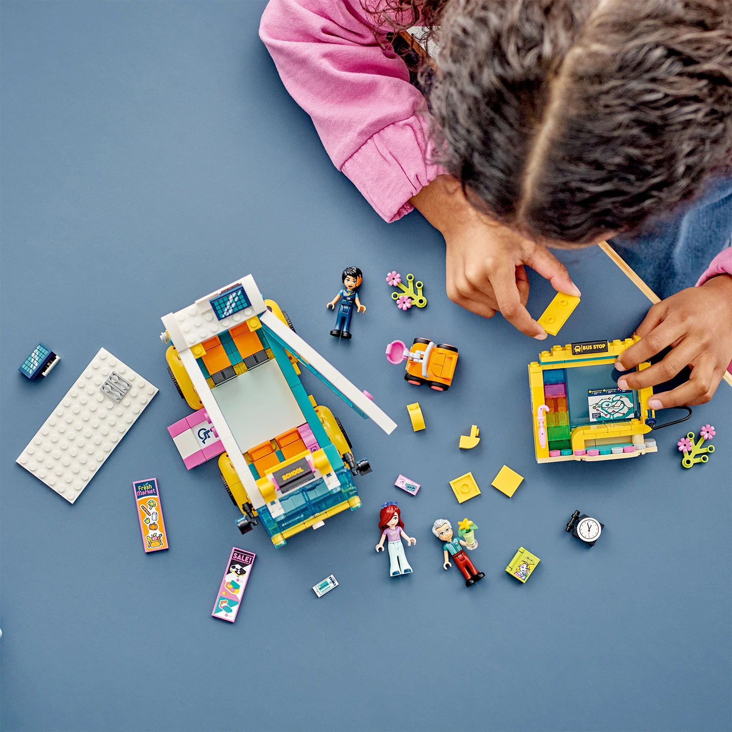 LEGO® Friends™ Heartlake City Bus - Image 4
