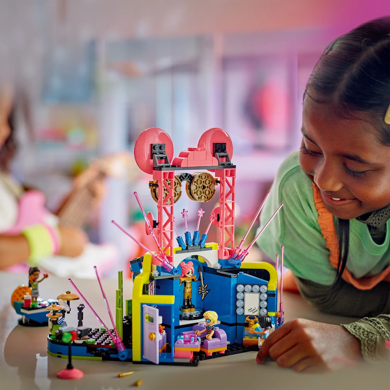 LEGO® Friends™ Heartlake City Music Talent Show - Image 3