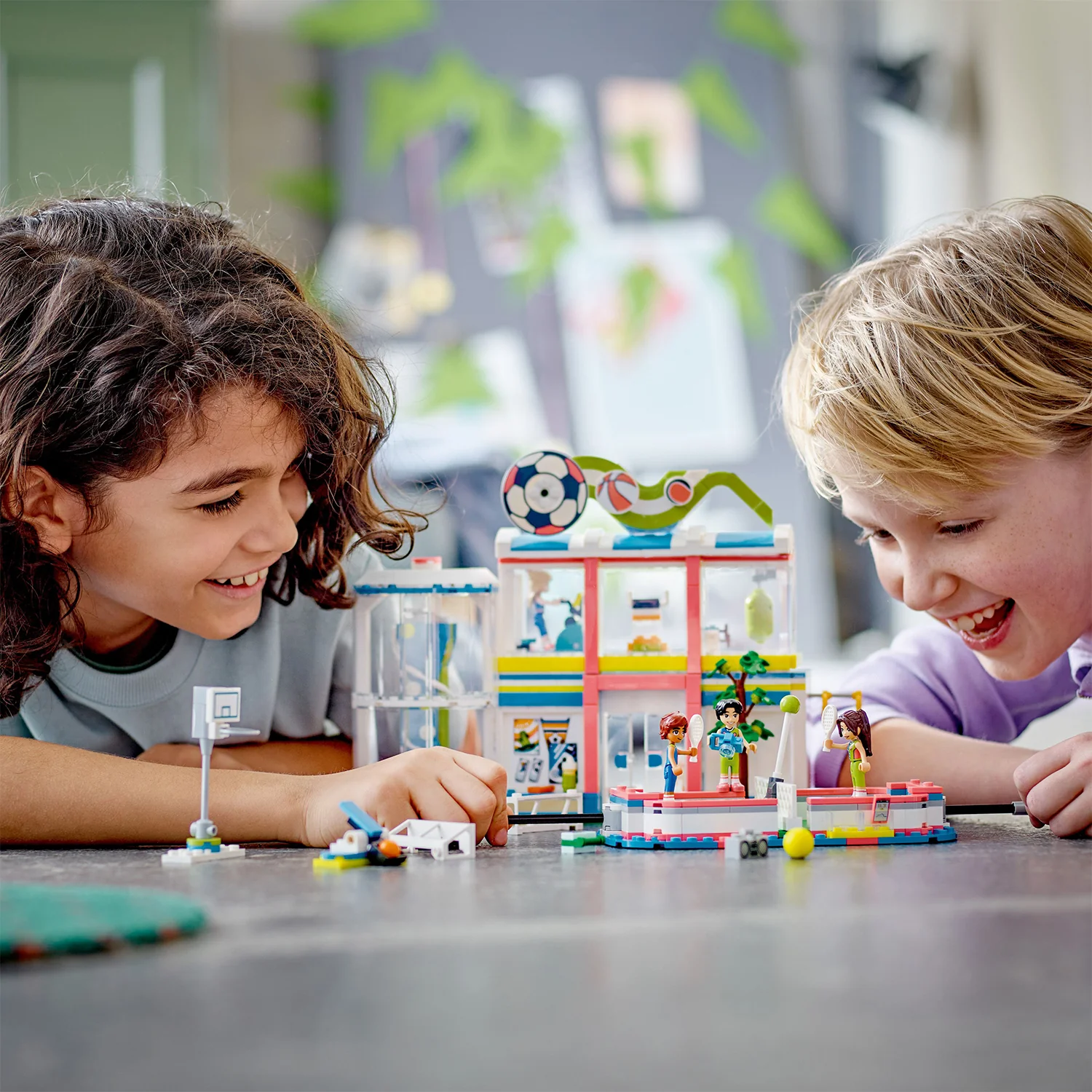 LEGO® Friends™ Sports Center - Image 5