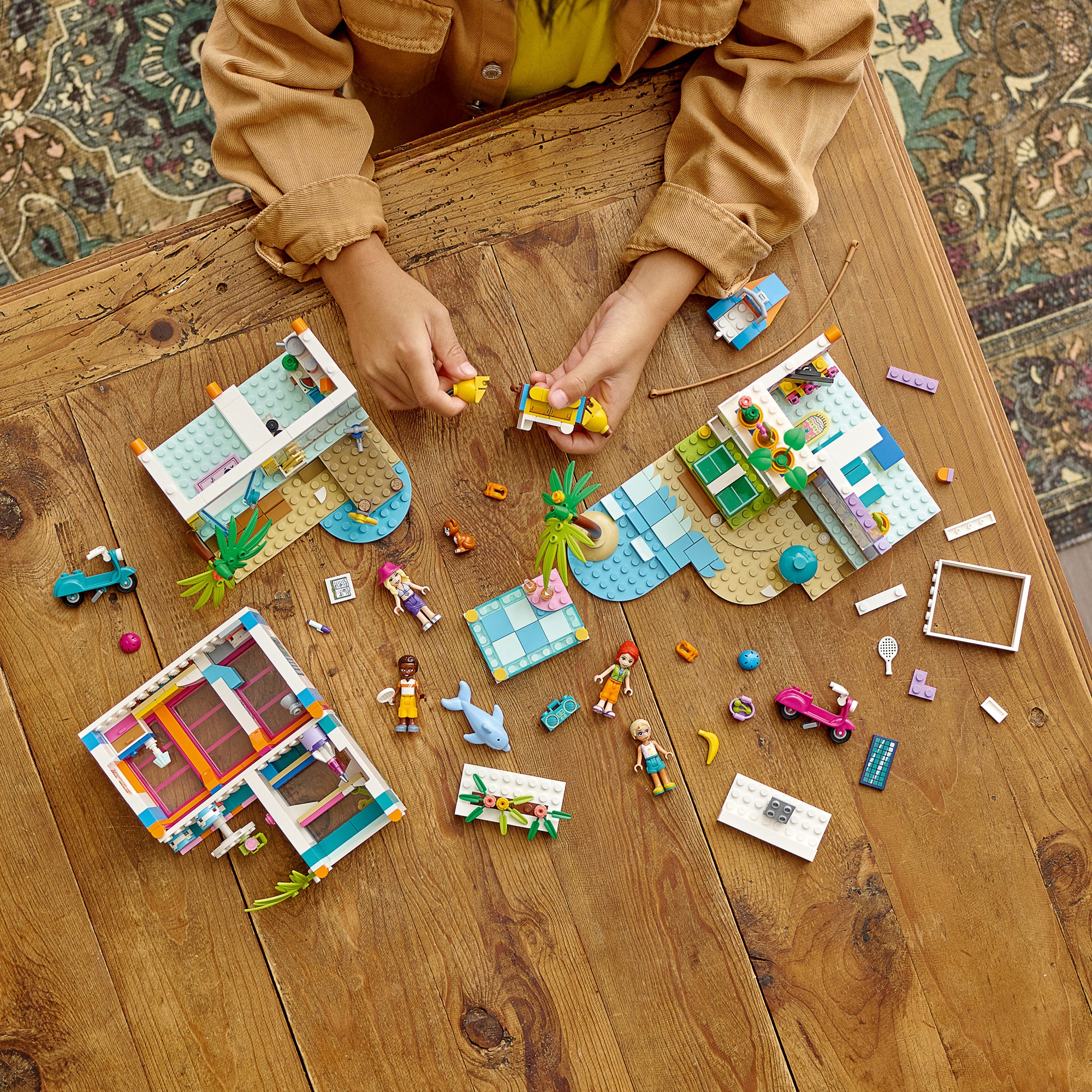 LEGO® Friends™ Vacation Beach House - Image 4