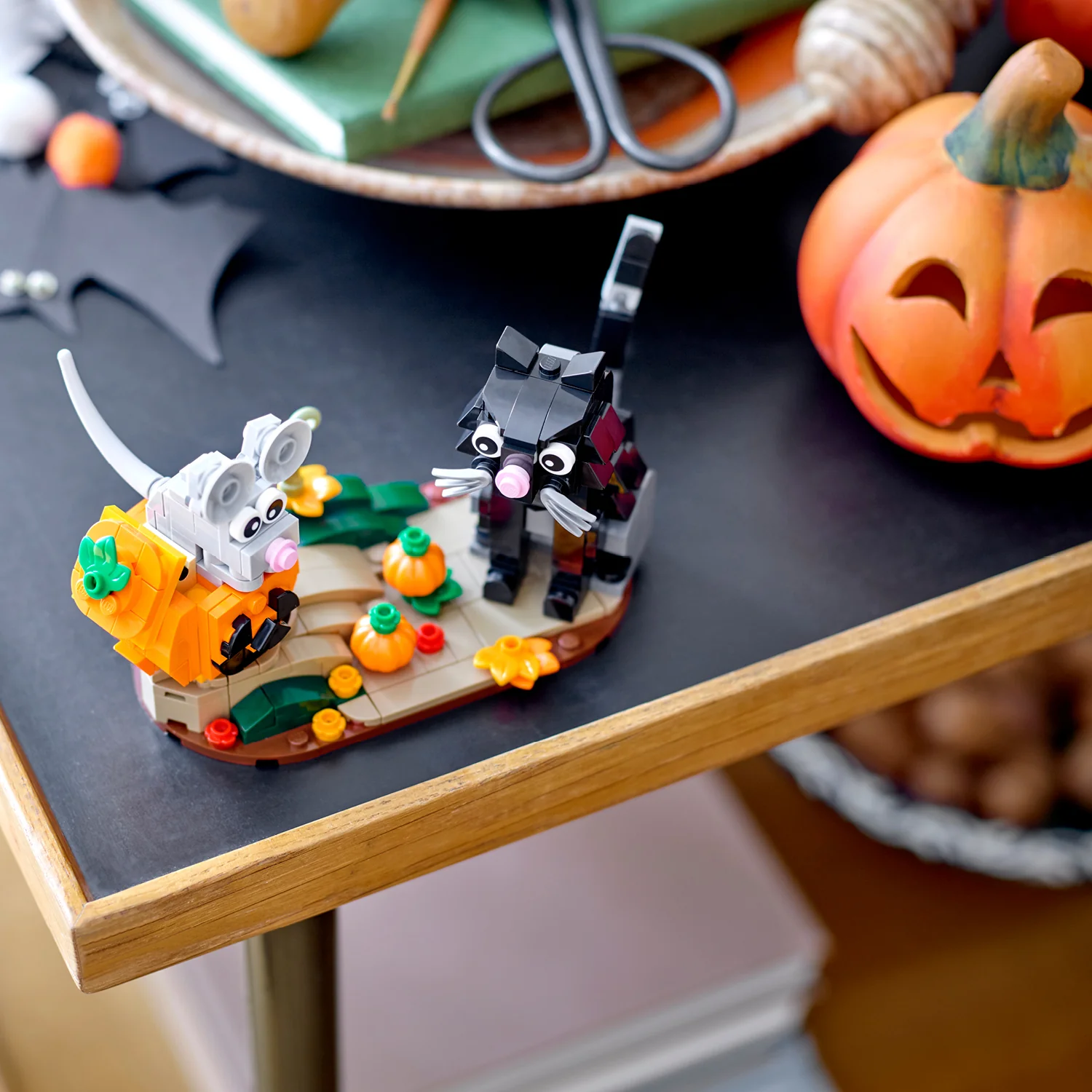 LEGO® Halloween Cat & Mouse - Image 3