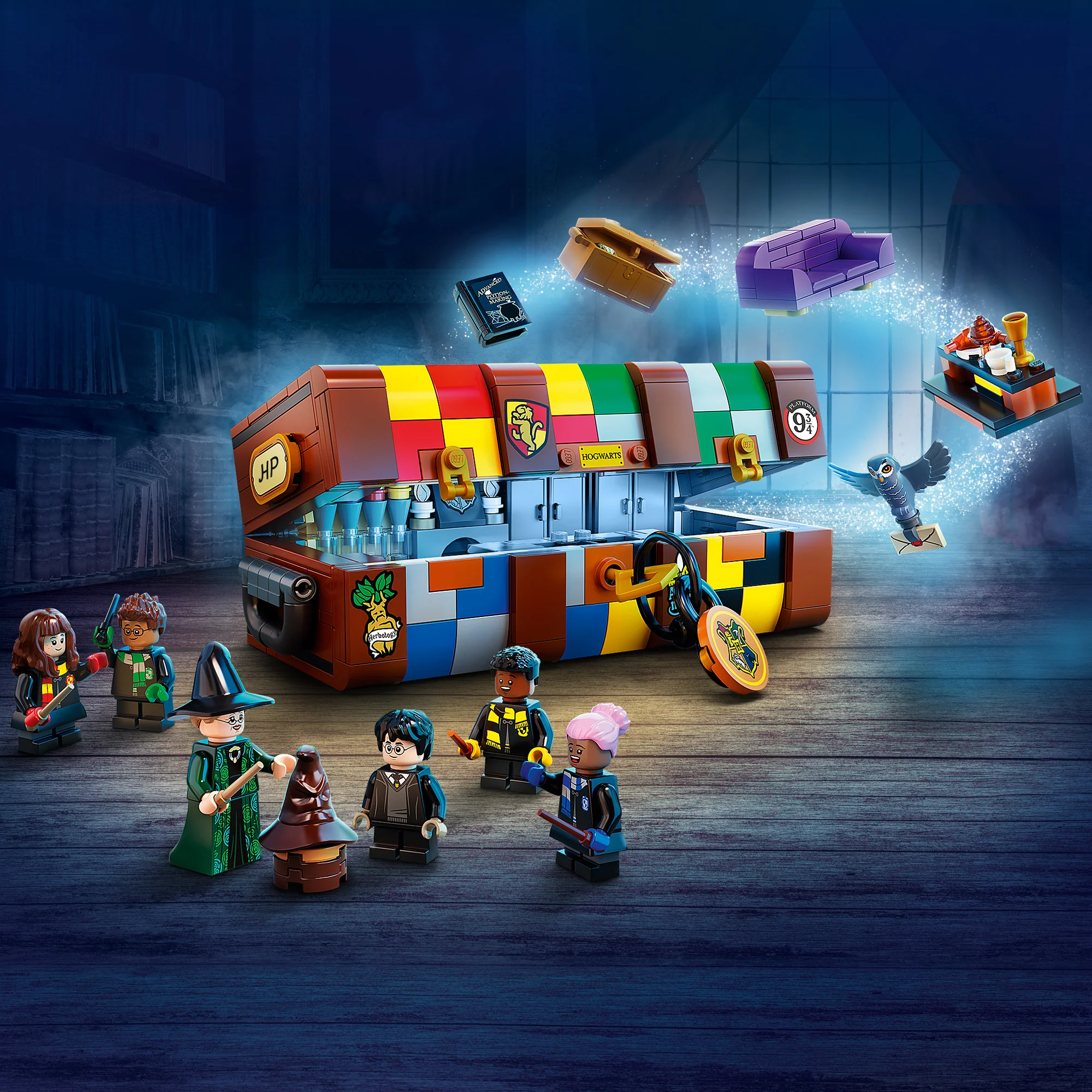 LEGO® Harry Potter™ Hogwarts™ Magical Trunk - Image 7