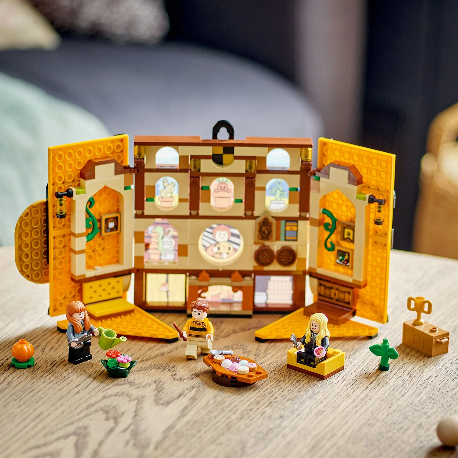 LEGO® Harry Potter™ Hufflepuff™ House banner - Image 7