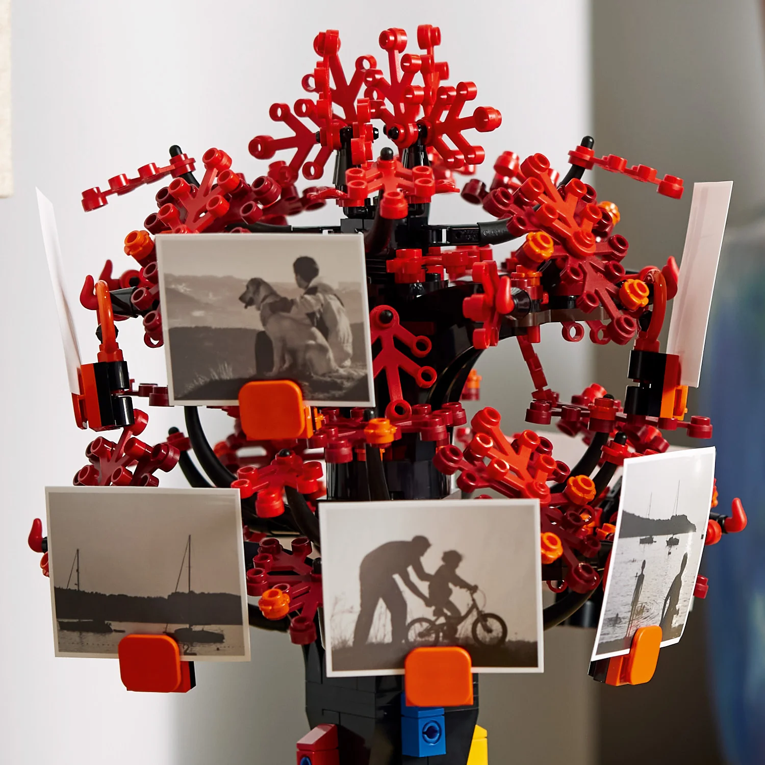 LEGO® Ideas Family Tree - Image 9