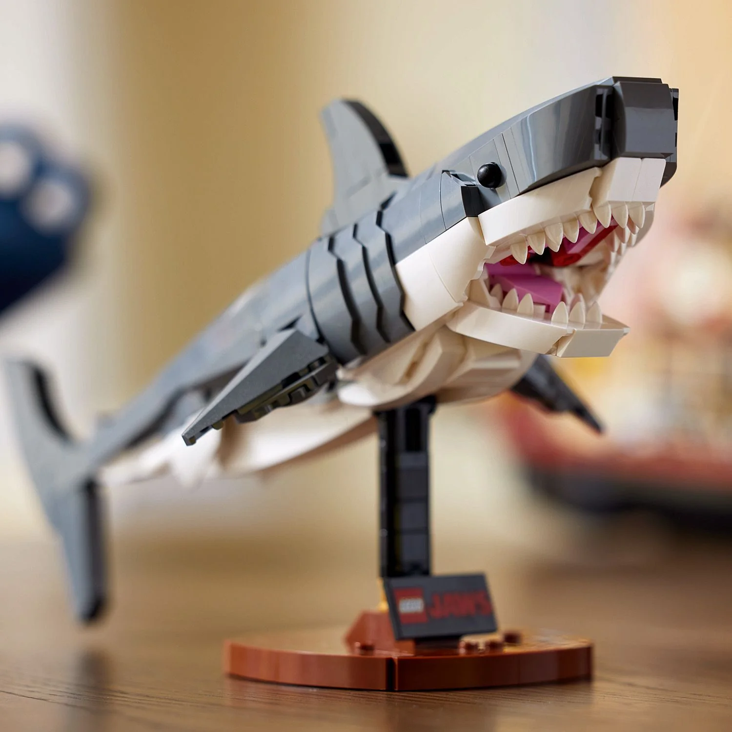 LEGO® Ideas Jaws - Image 11