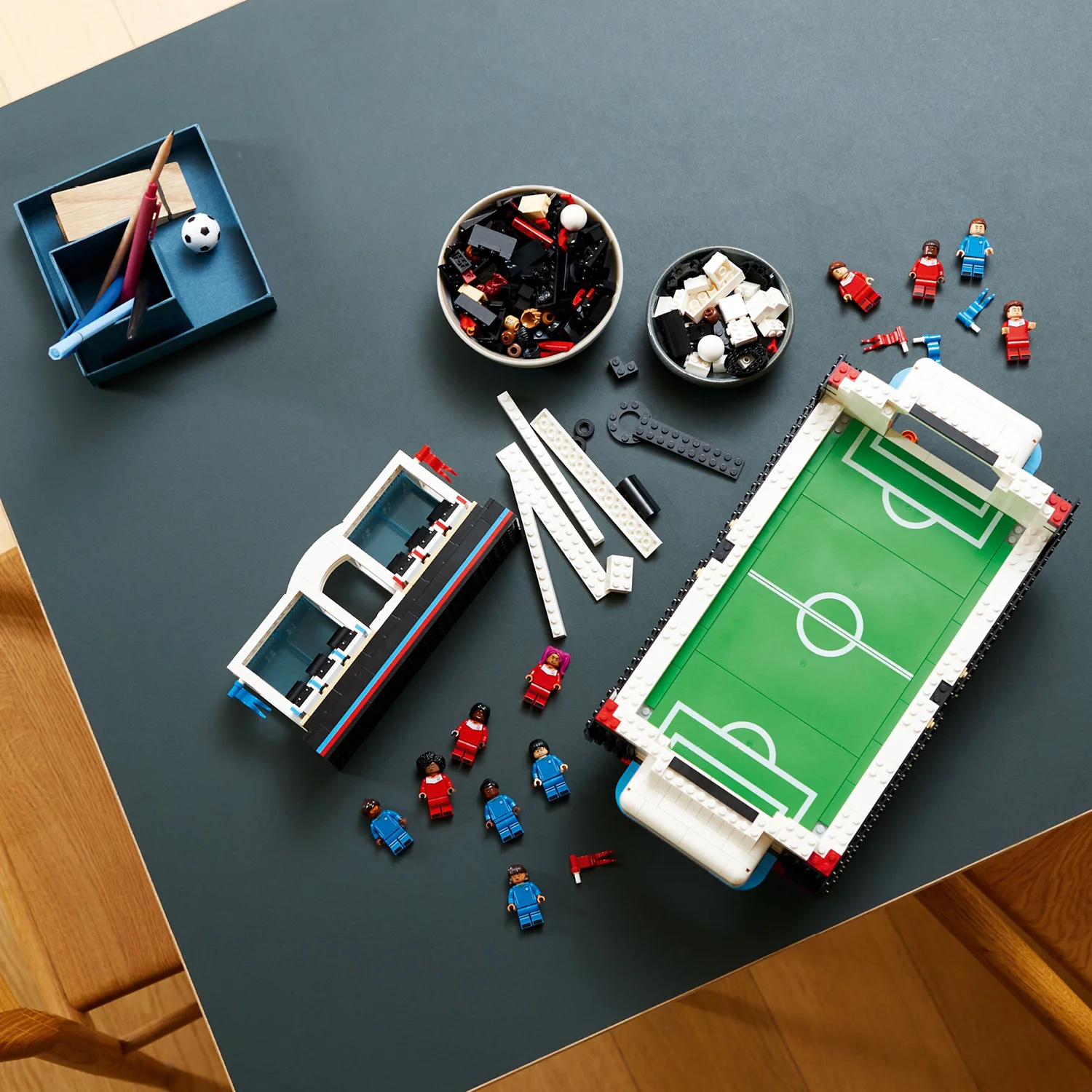 LEGO® Ideas Table Football - Image 4