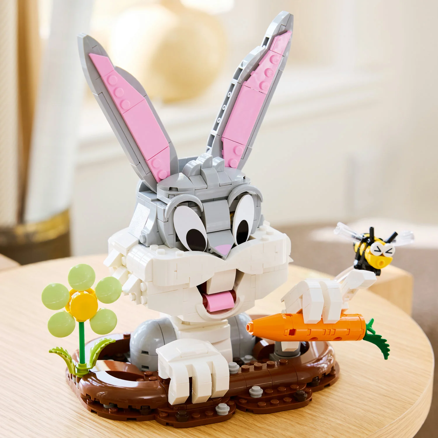 LEGO® Looney Tunes™ Bugs Bunny - Image 3
