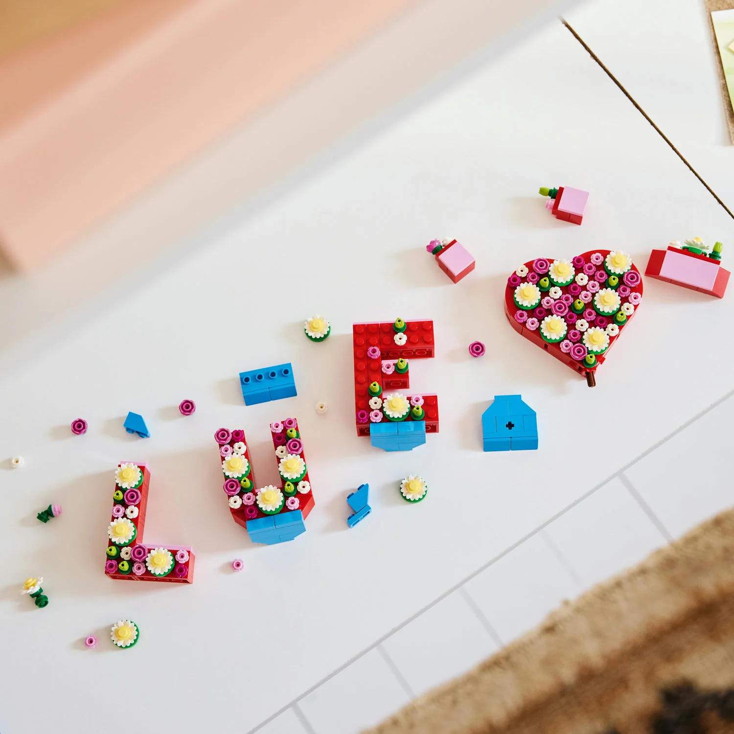 LEGO® Love Letters - Image 4
