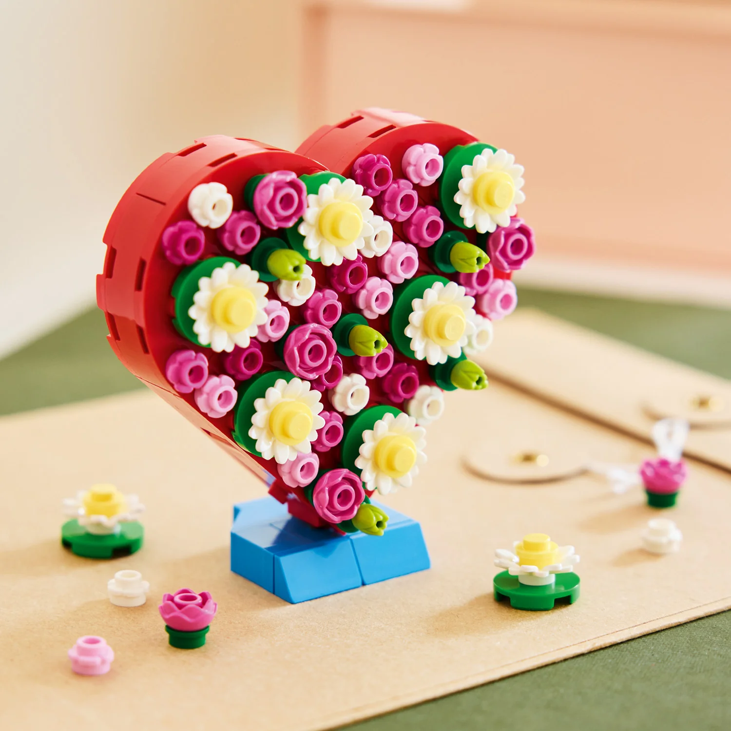 LEGO® Love Letters - Image 7