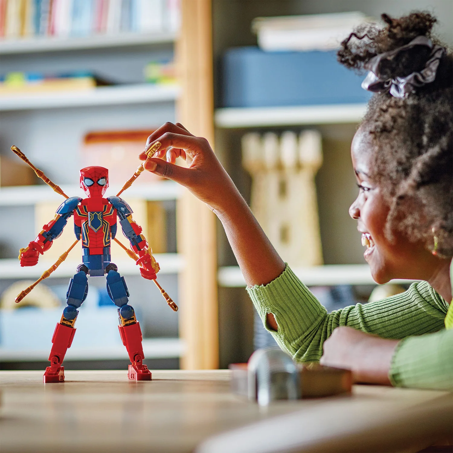 LEGO® Marvel Iron Spider-Man Construction Figure - Image 5
