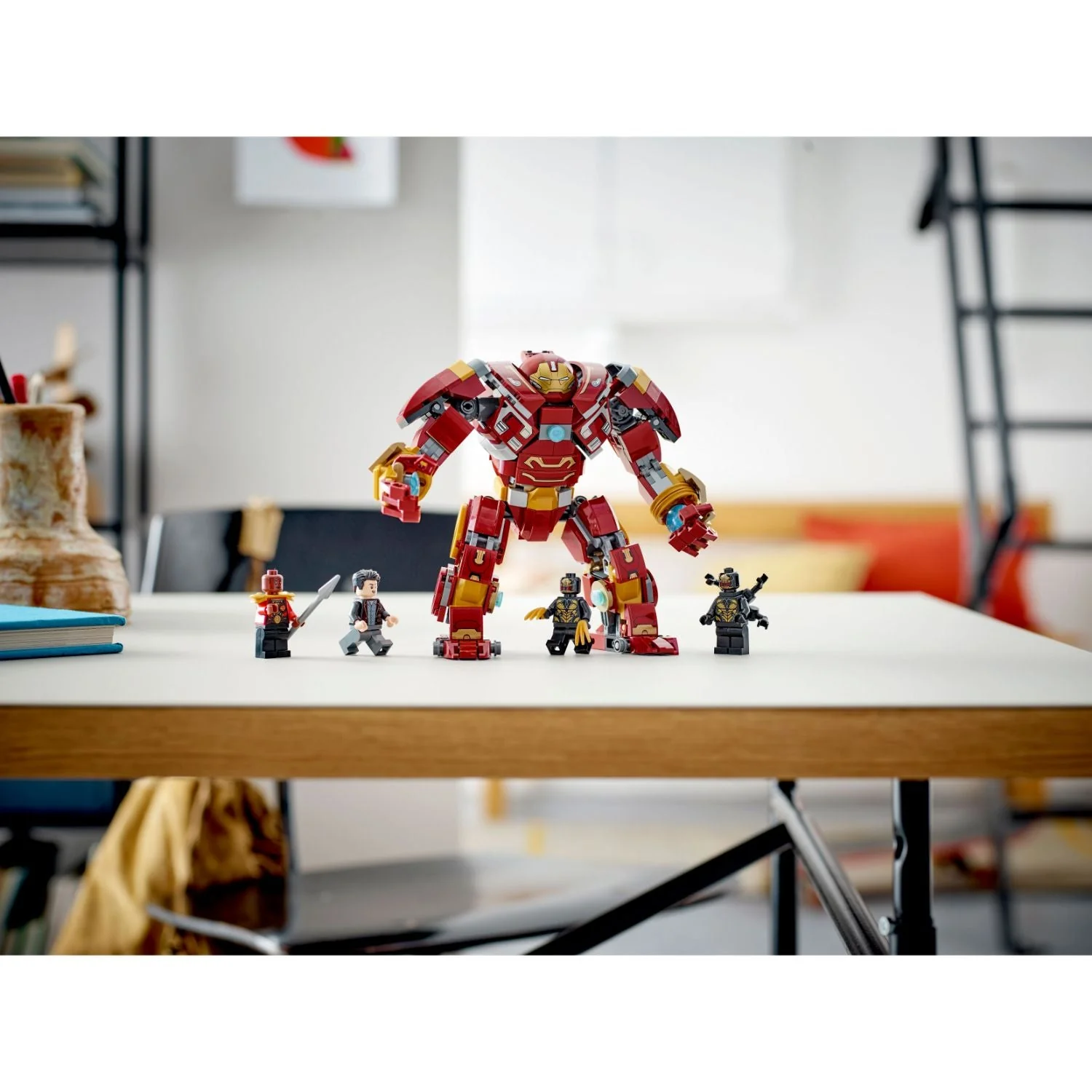 LEGO® Marvel The Hulkbuster: The Battle of Wakanda - Image 3