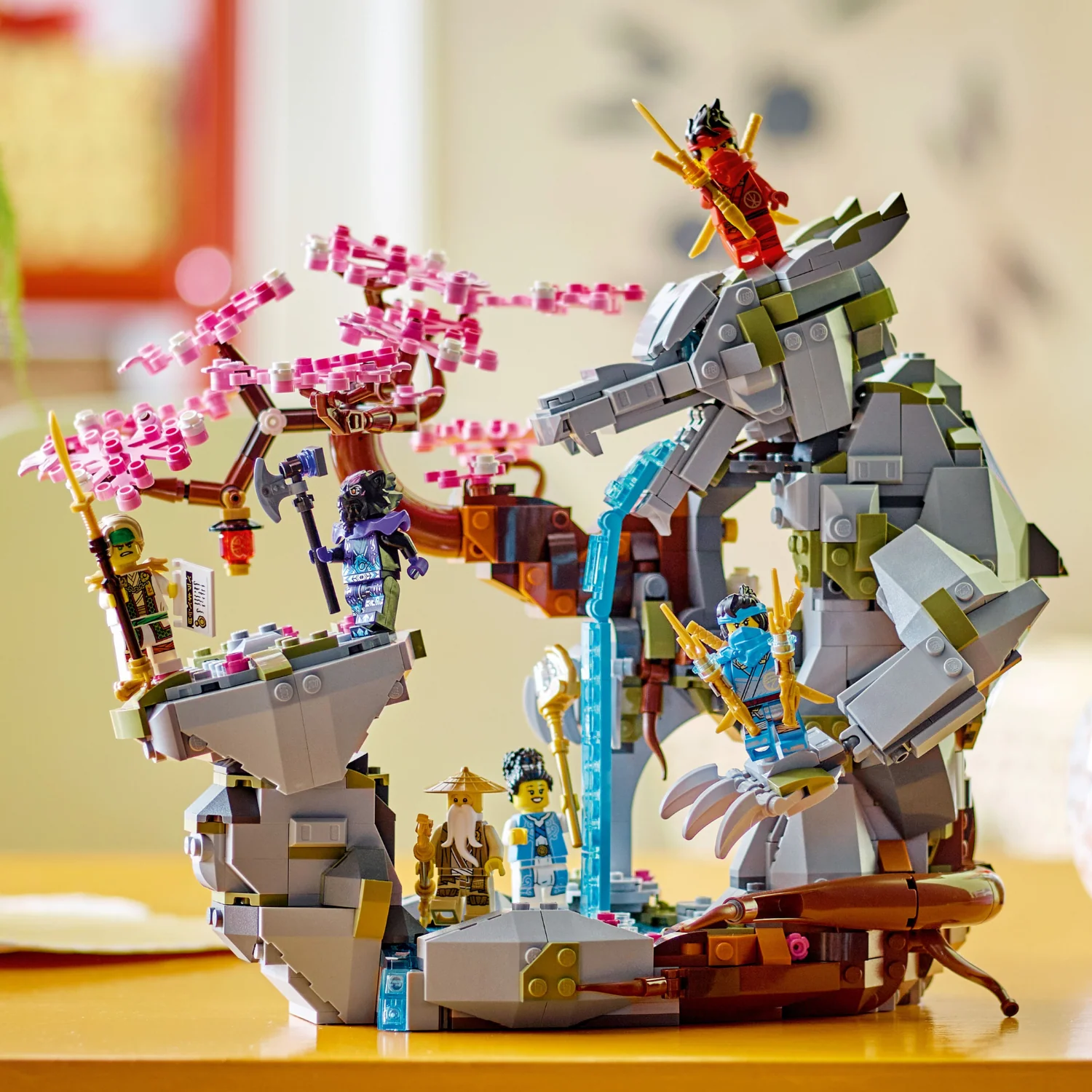 LEGO® NINJAGO® Dragon Stone Shrine - Image 3