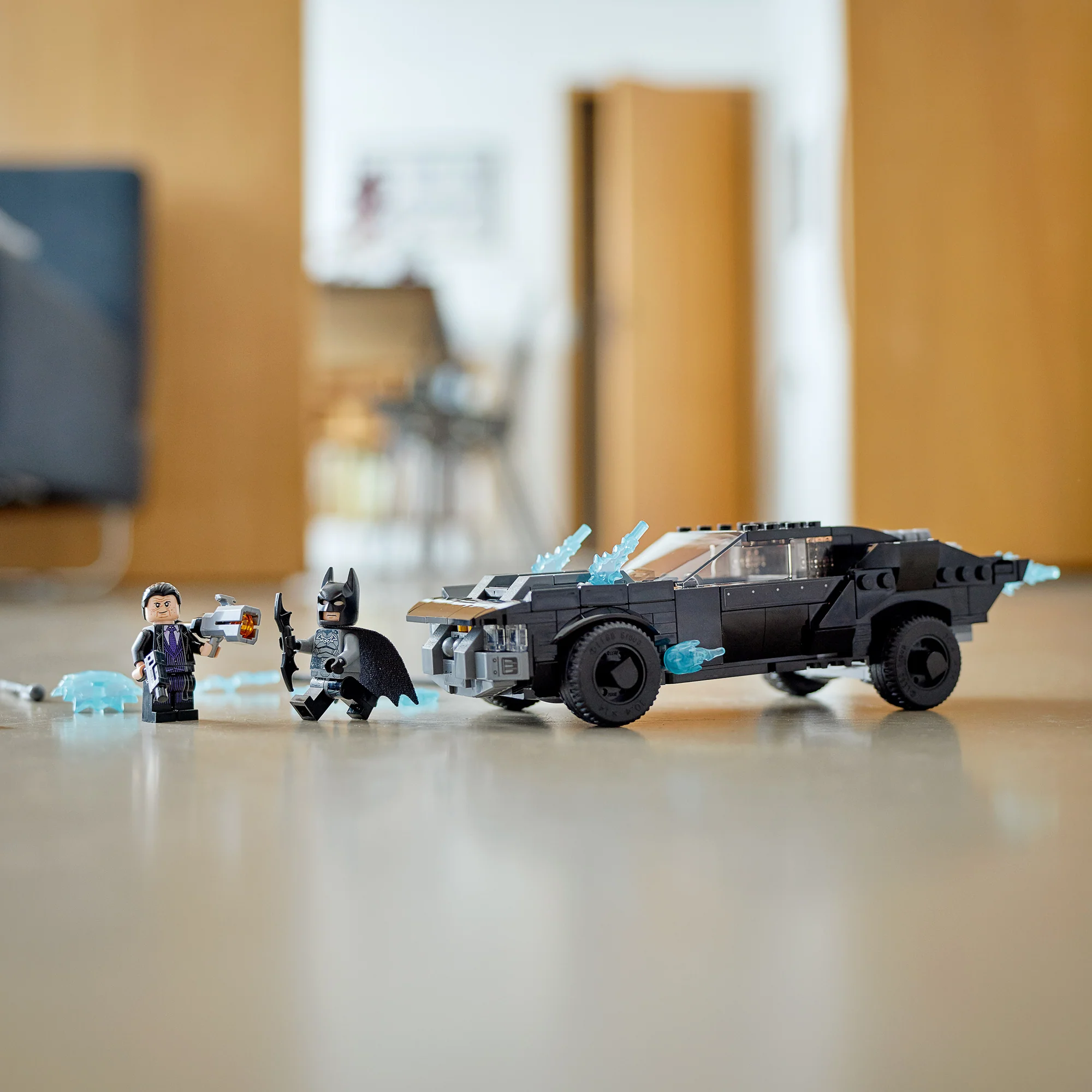 LEGO® DC Batman Batmobile™: The Penguin™ Chase - Image 4