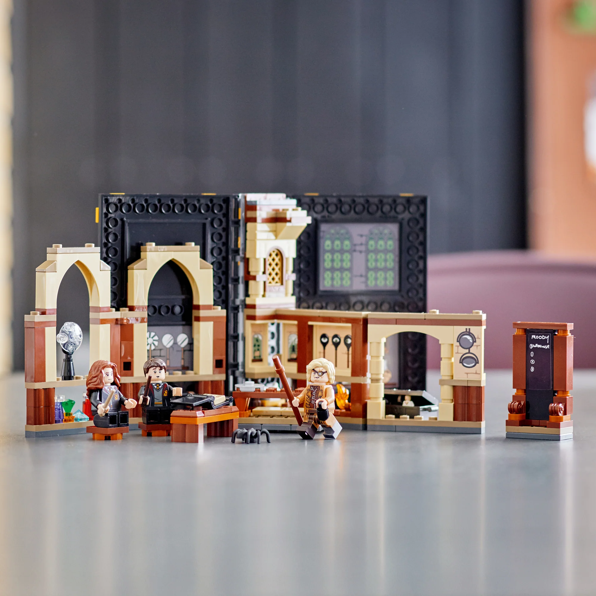 LEGO® Harry Potter™ Hogwarts™ Moment: Defence Class - Image 4