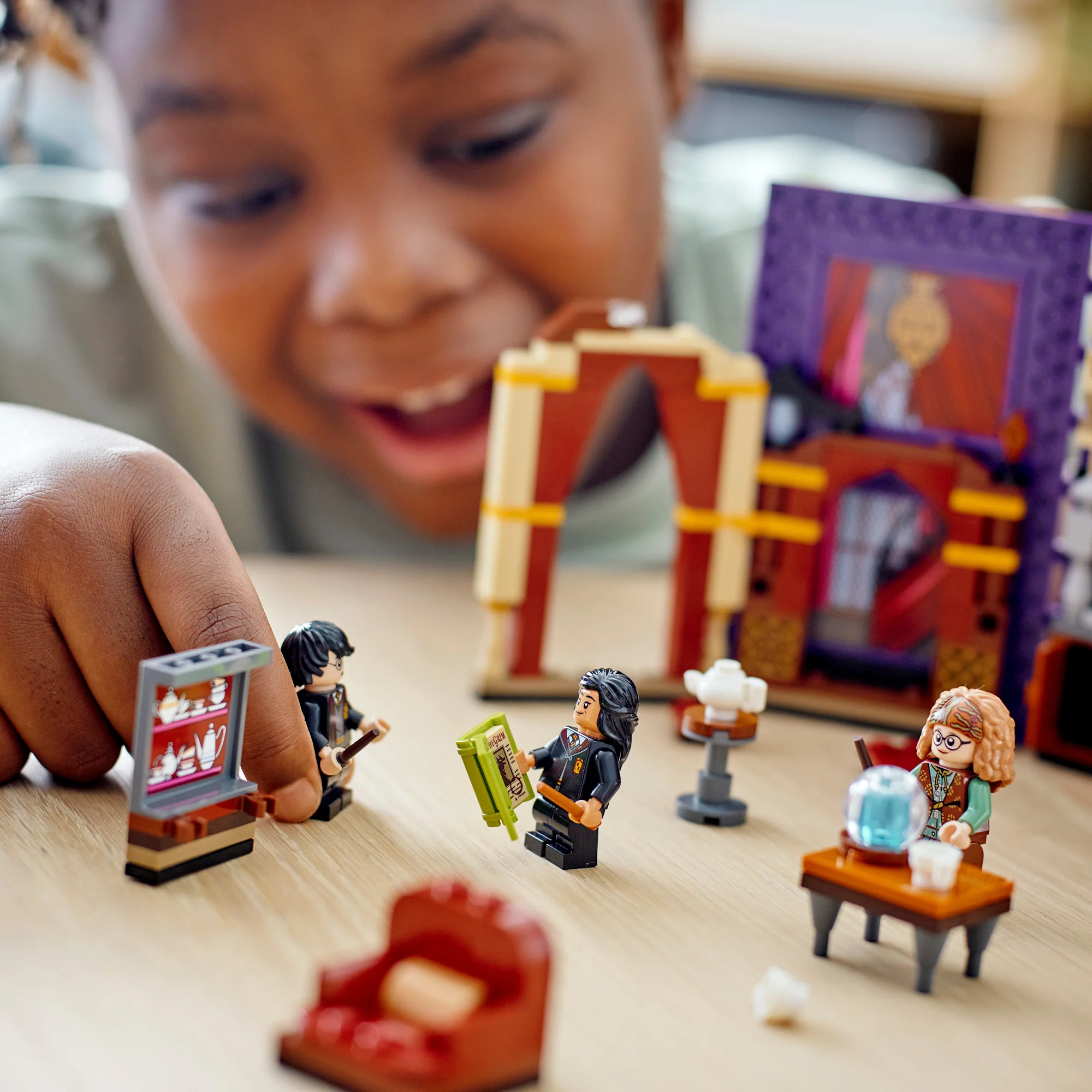 LEGO® Harry Potter™ Hogwarts™ Moment: Divination Class - Image 4