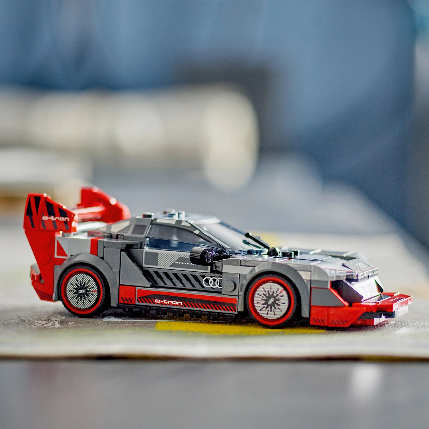 LEGO® Speed Champions Audi S1 e-tron quattro Race Car - Image 5