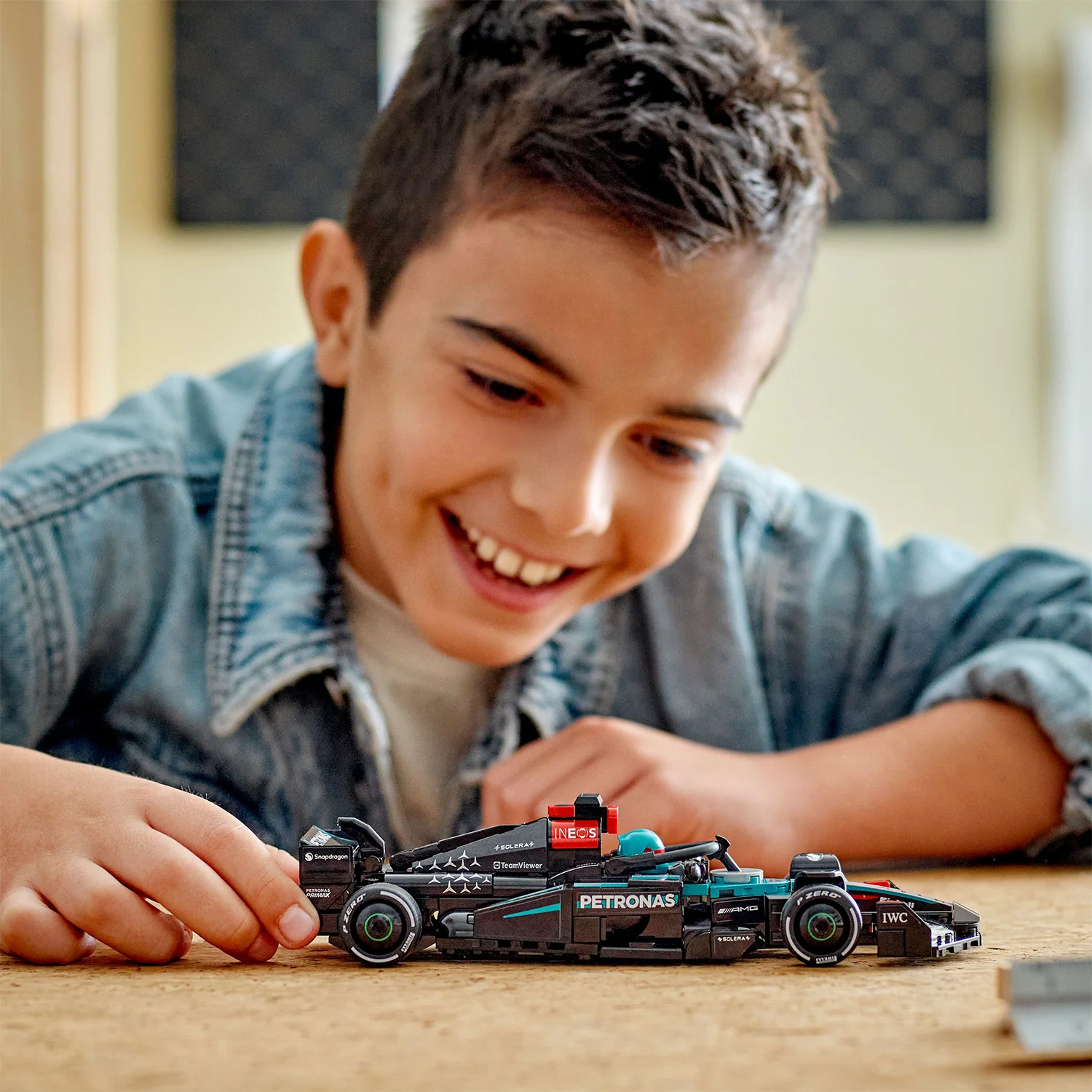 LEGO® Speed Champions Mercedes-AMG F1® W15 Race Car - Image 6