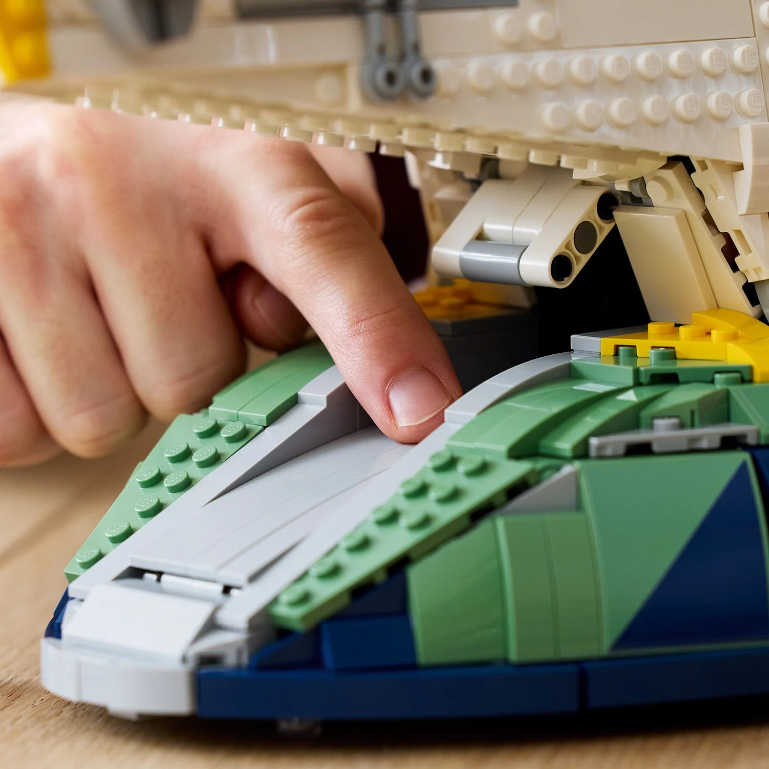 LEGO® Star Wars™ Jango Fett’s Firespray-Class Starship - Image 10