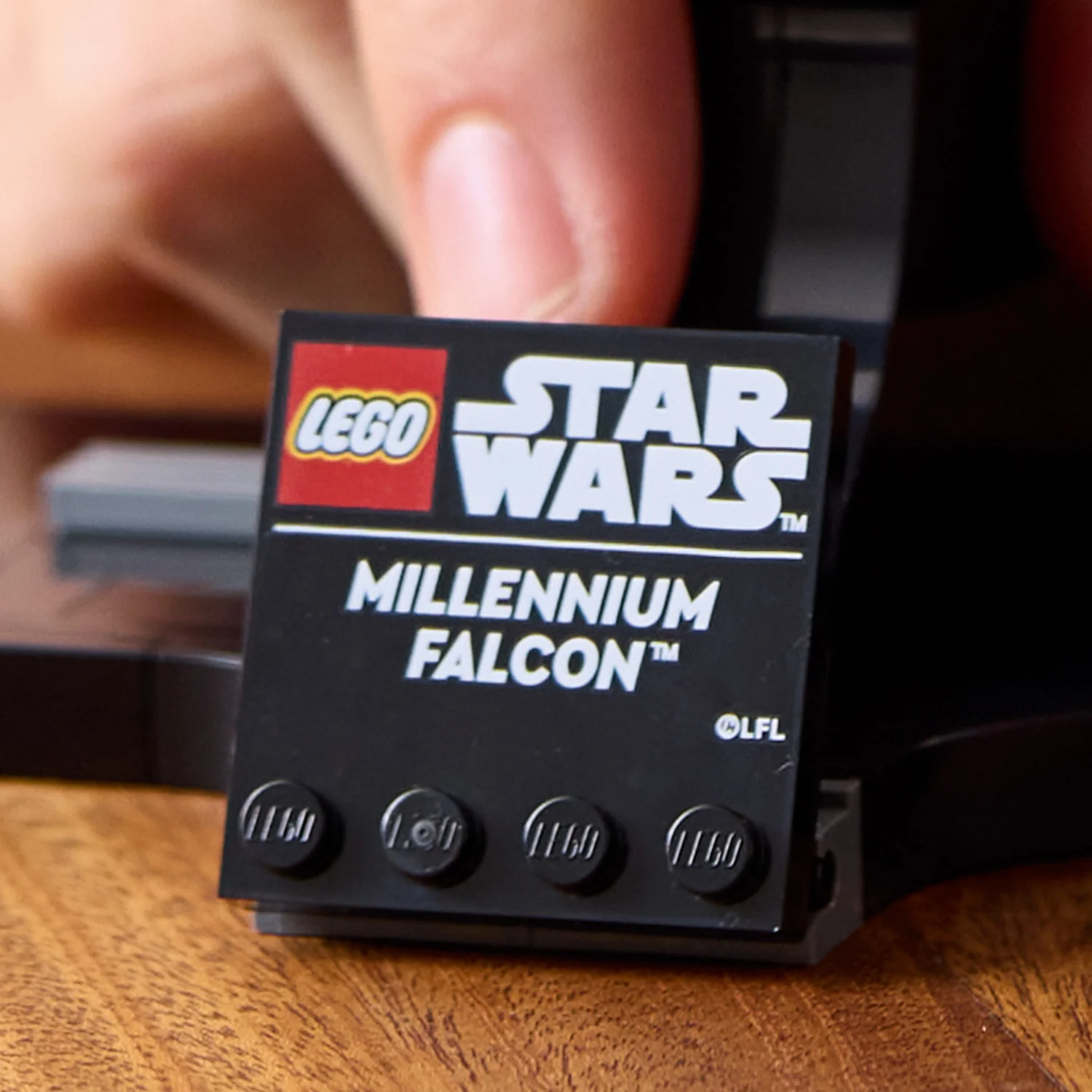 LEGO® Star Wars™ Millennium Falcon™ - Image 7