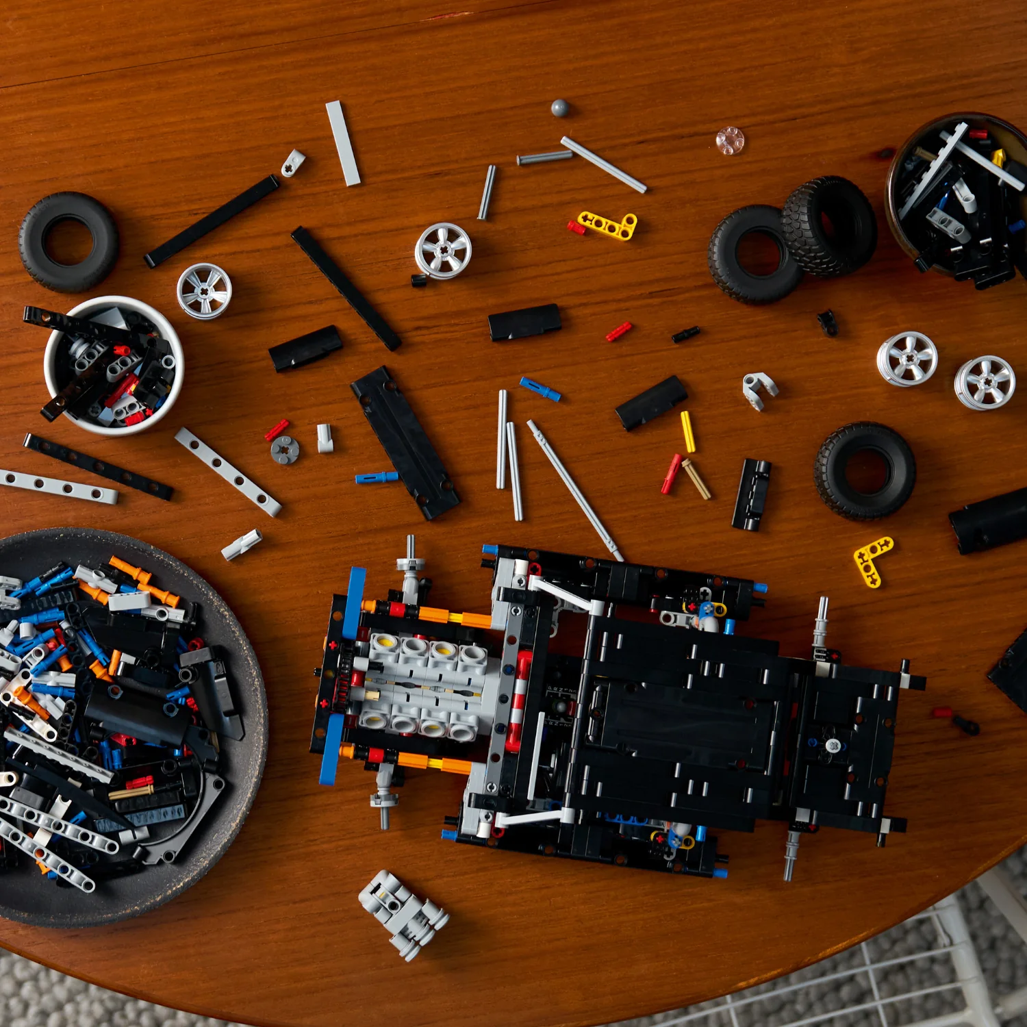 LEGO® Technic™ Fast and Furious Dodge Charger R/T Car - Image 3
