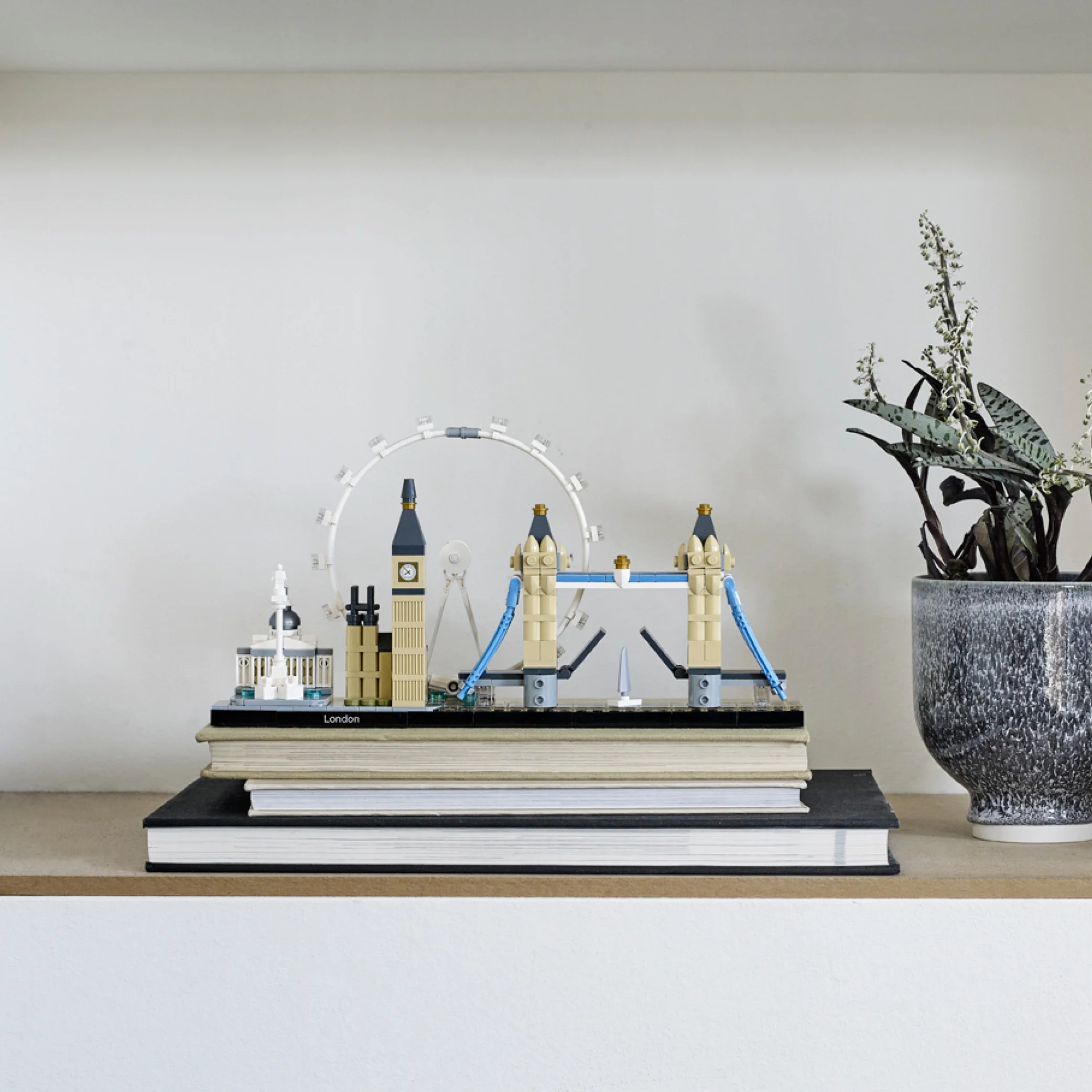 LEGO® Architecture London - Image 3
