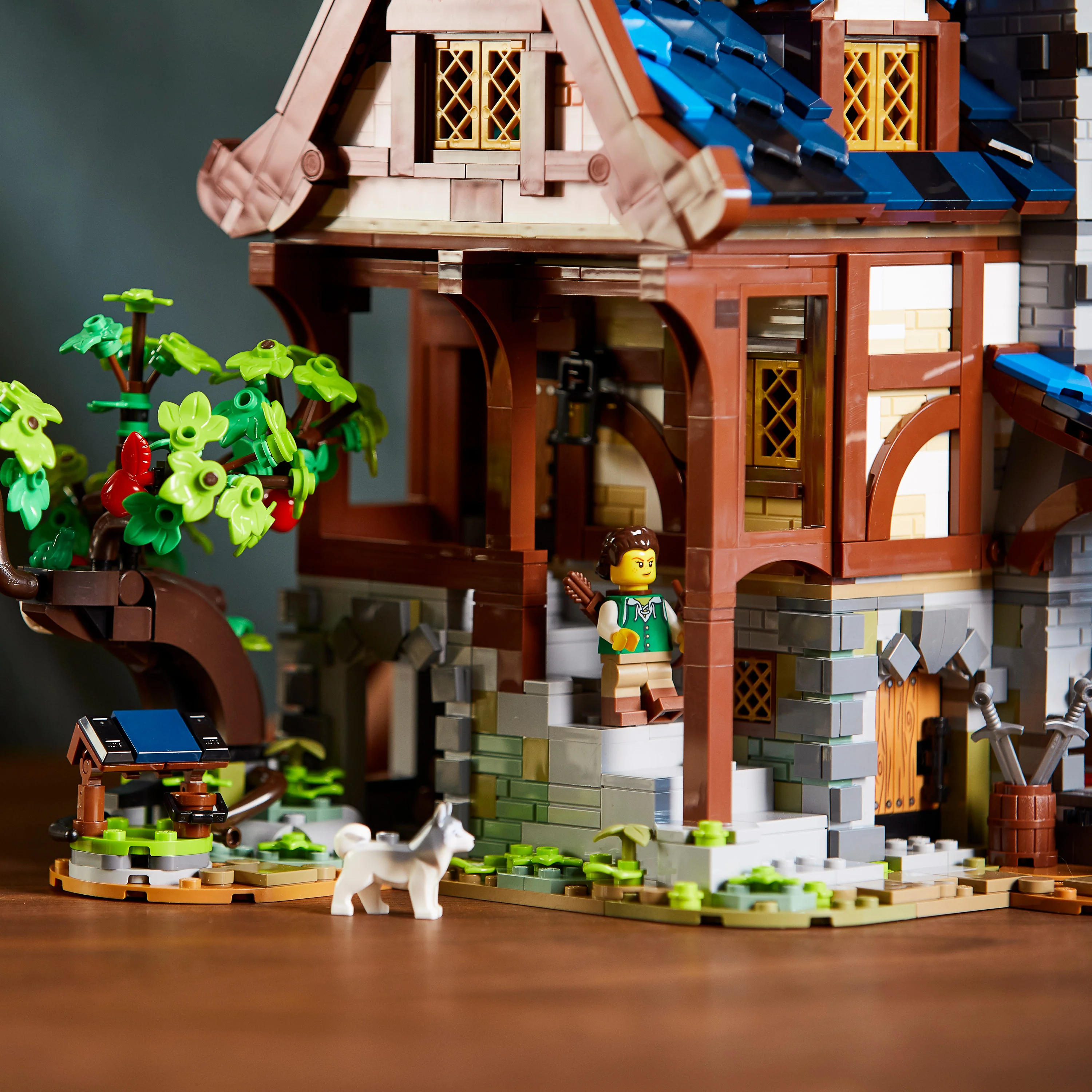 LEGO® Ideas Medieval Blacksmith - Image 9