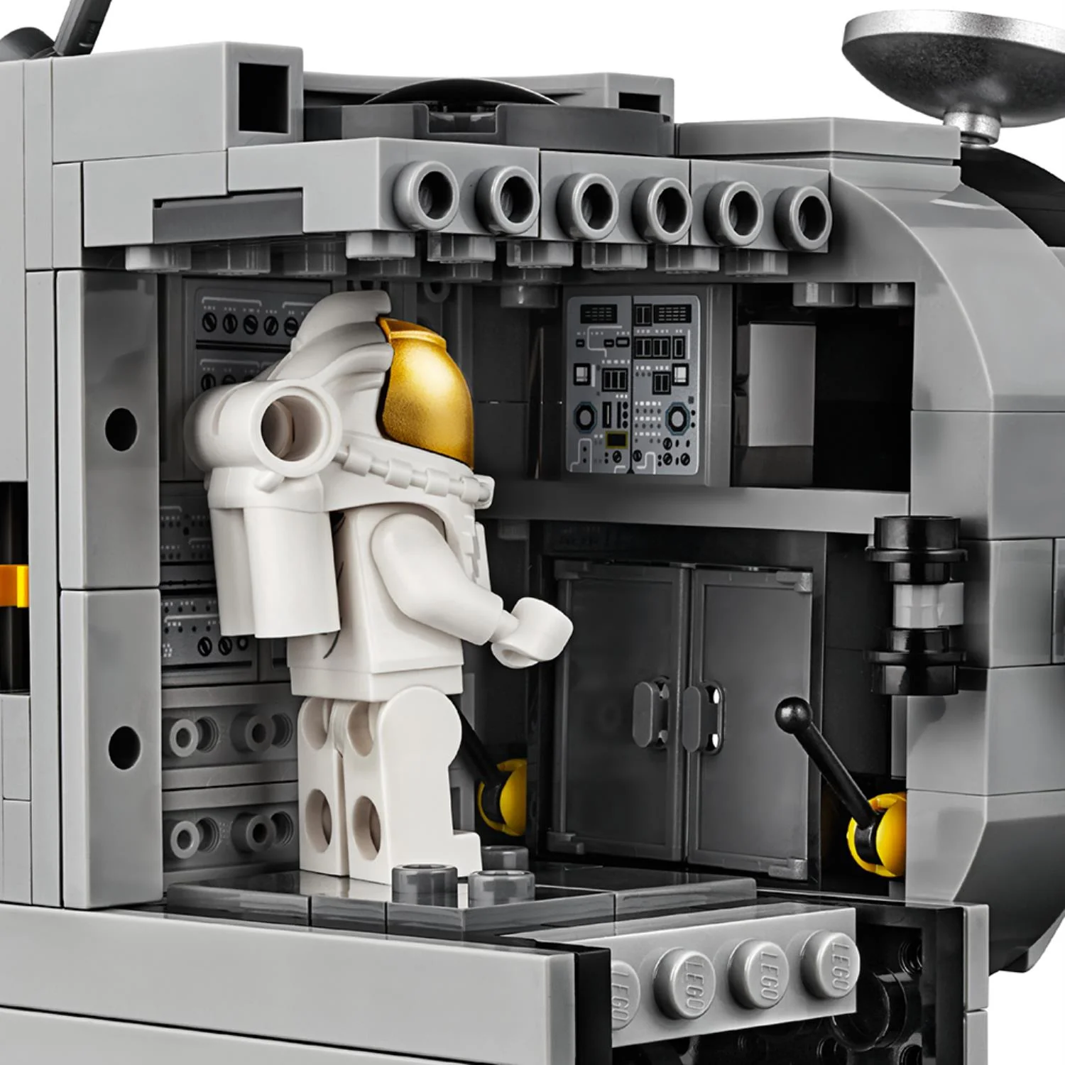 LEGO® NASA Apollo 11 Lunar Lander - Image 9